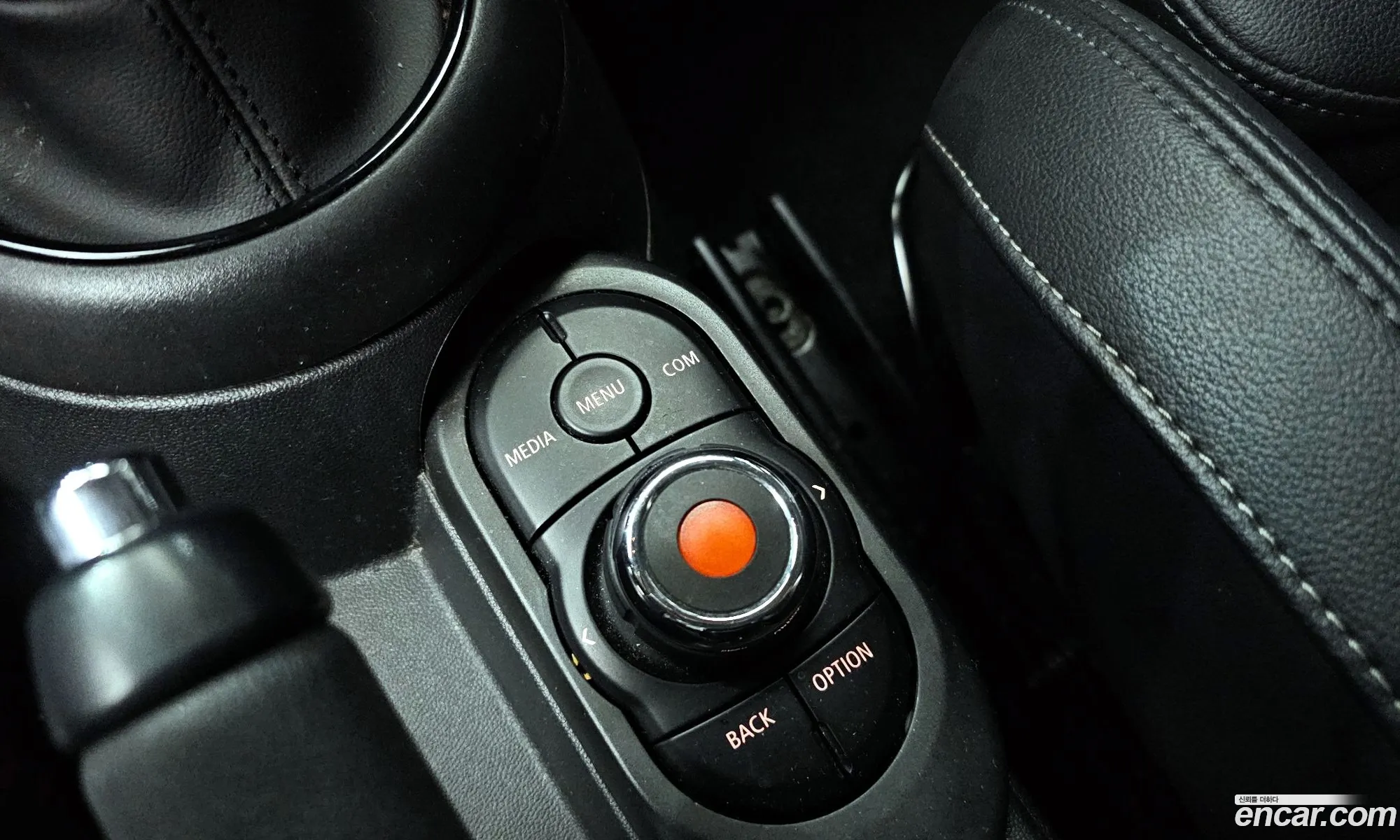 Mini Cooper 2020 — 30