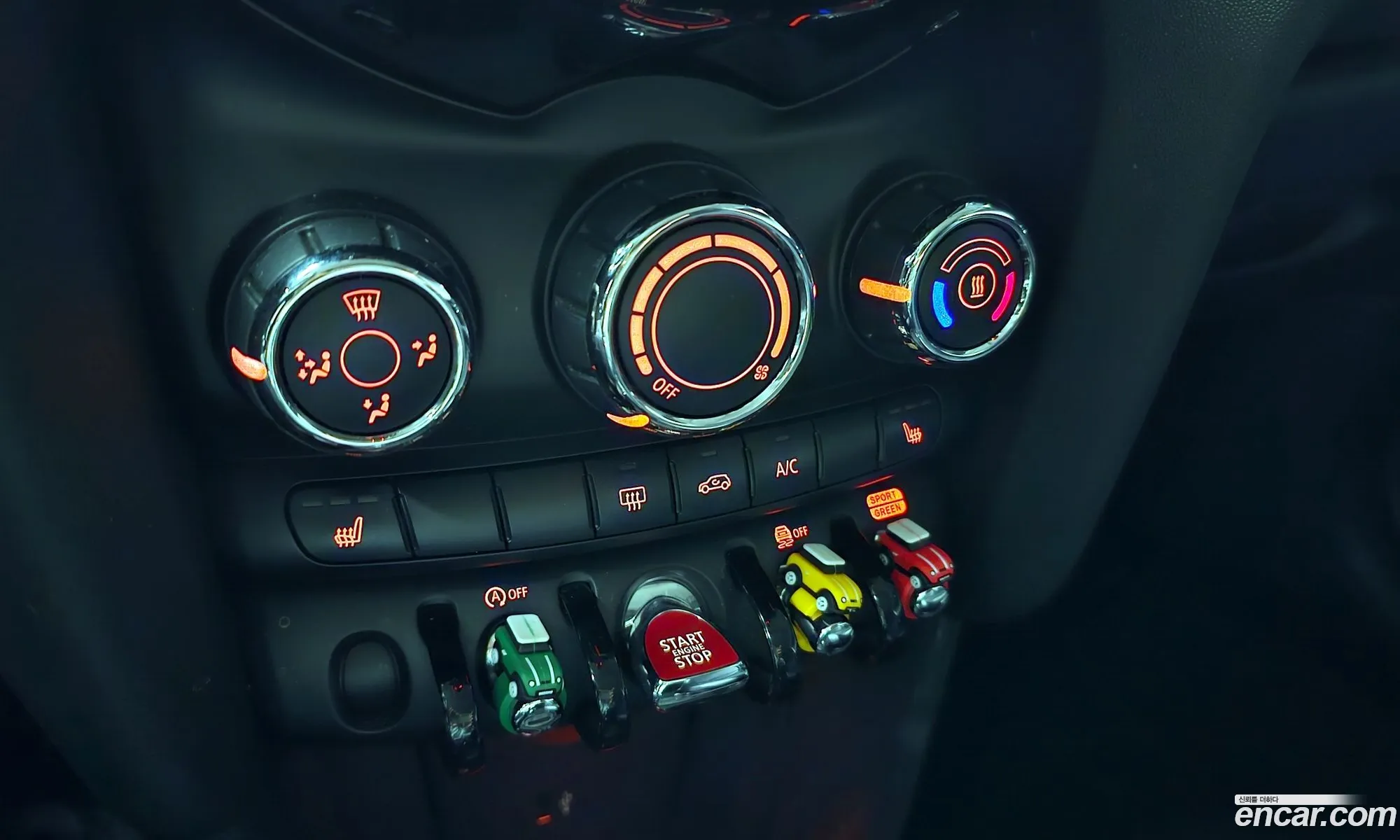 Mini Cooper 2020 — 19