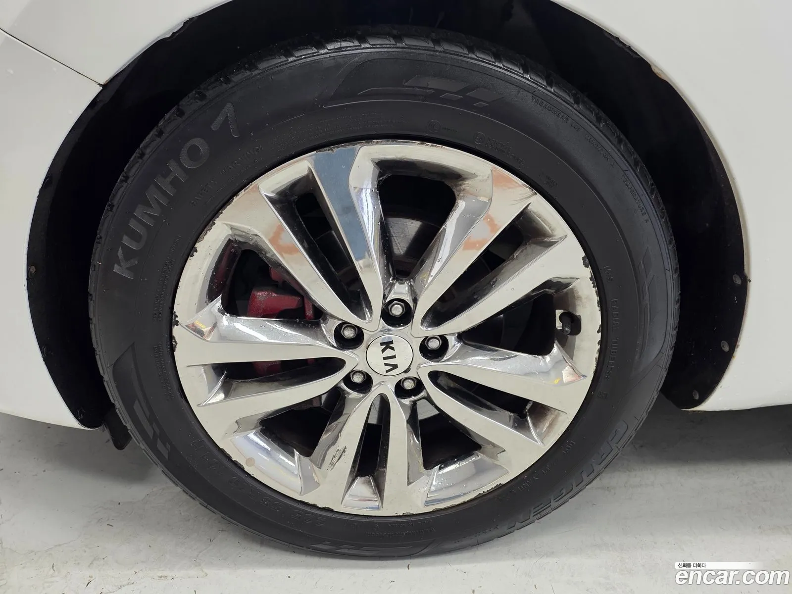 Kia Carnival 2015 — 7