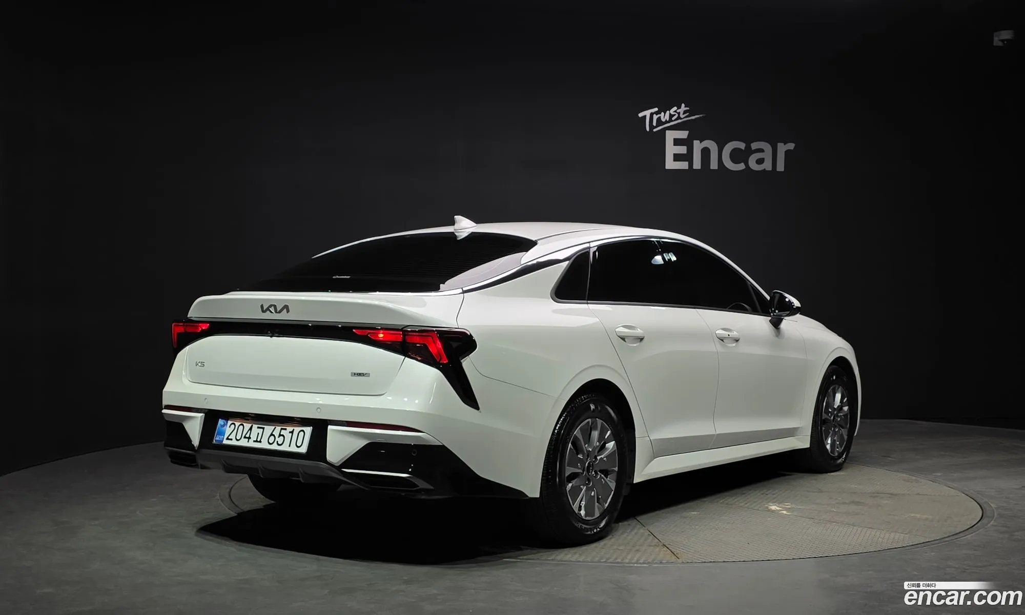 Kia K5 Hybrid 2025 — 12