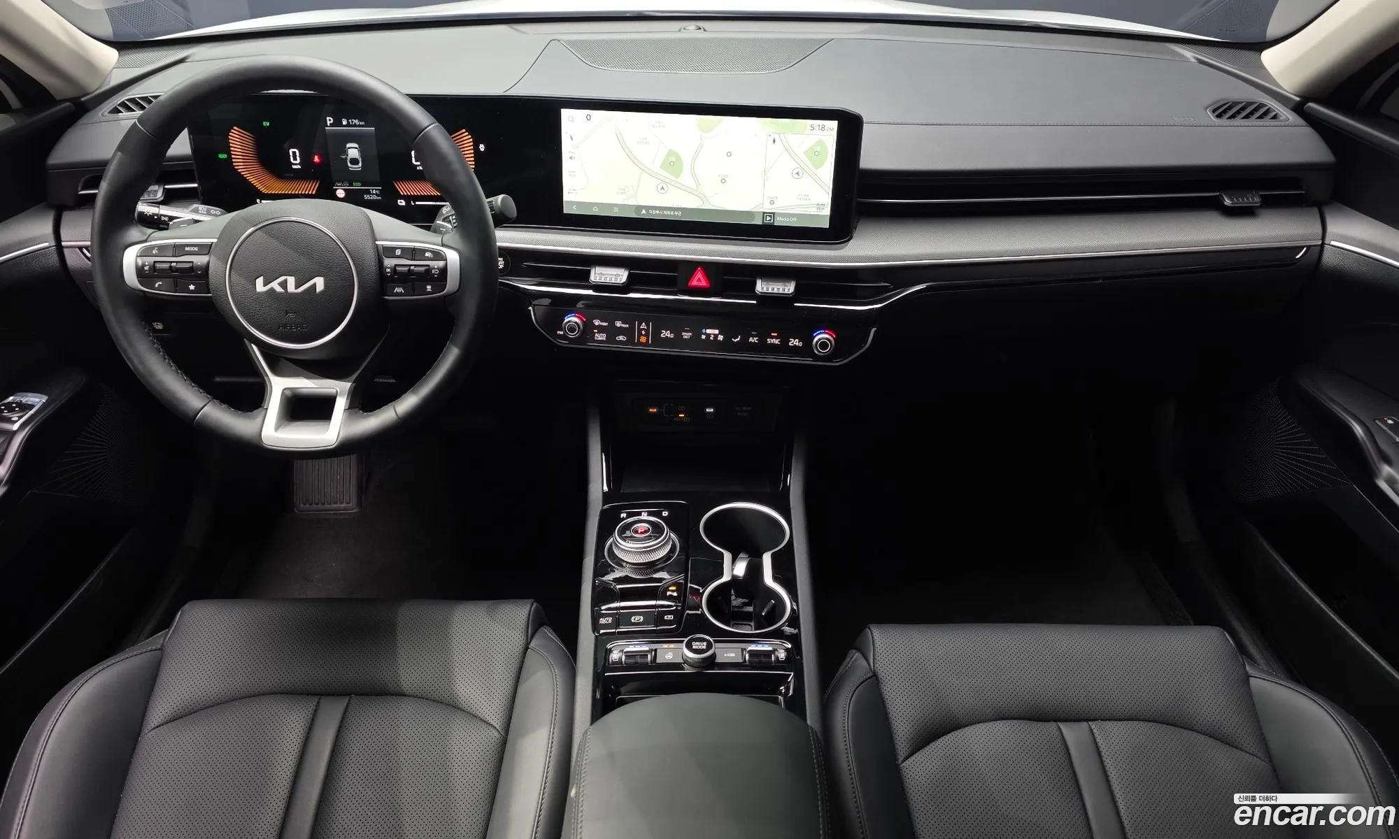 Kia K5 Hybrid 2025 — 5