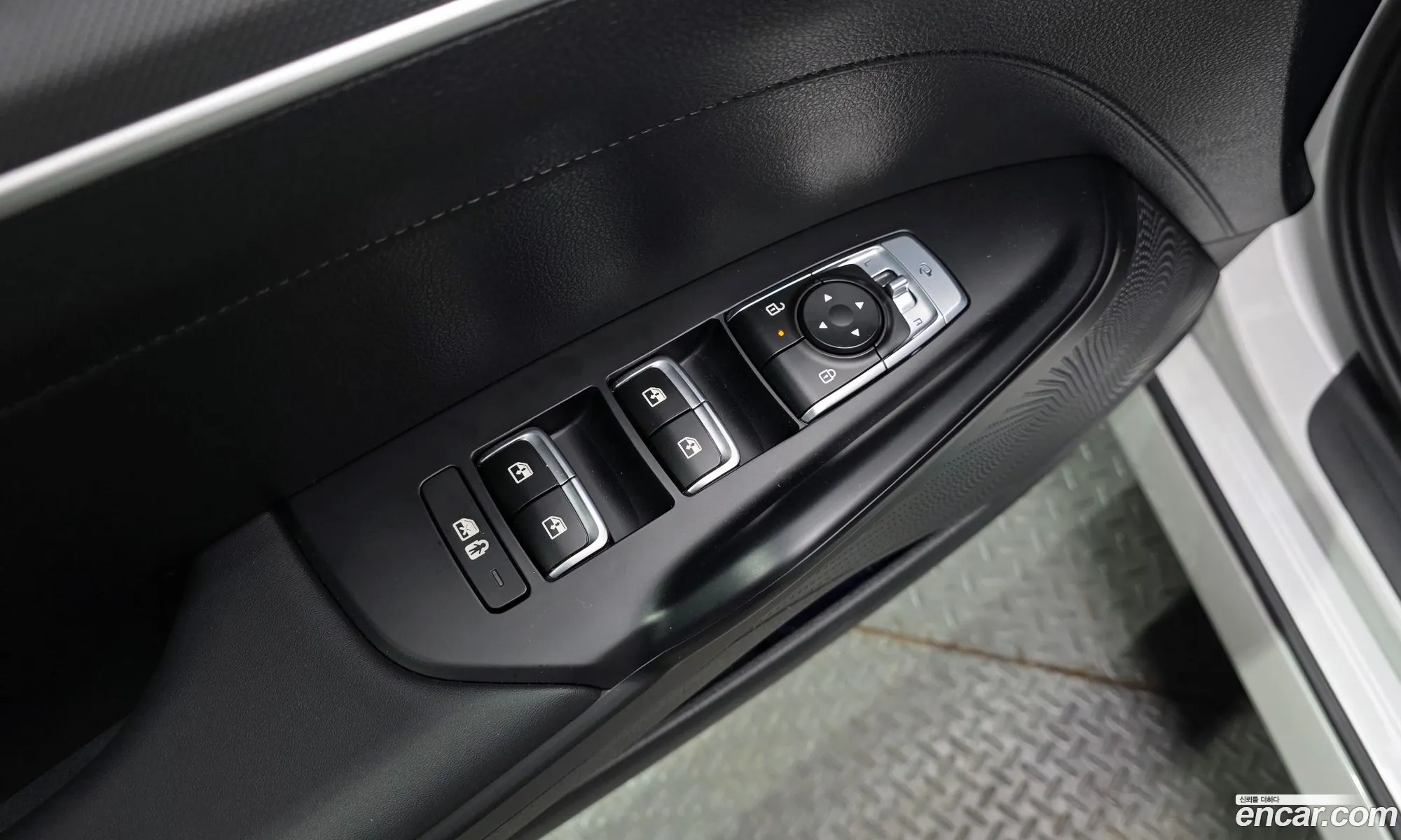 Kia K5 Hybrid 2025 — 14