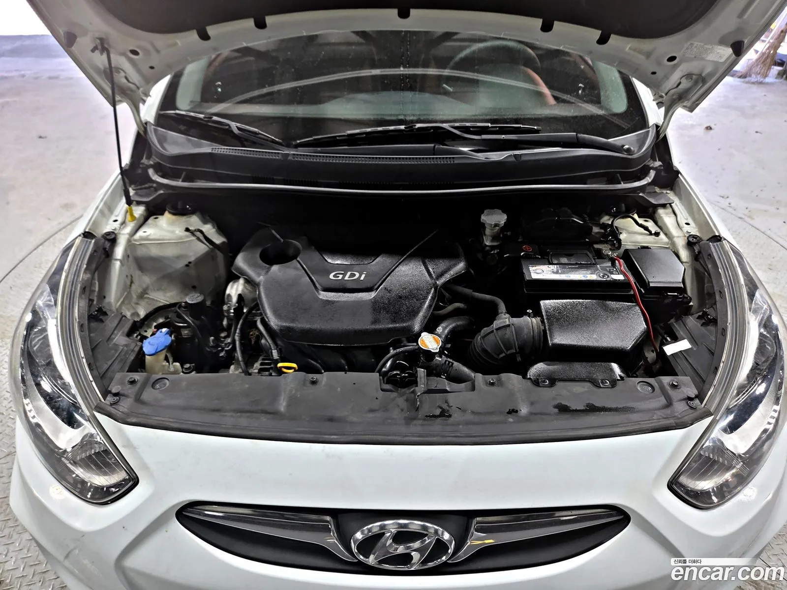 Hyundai Accent 2011 — 18
