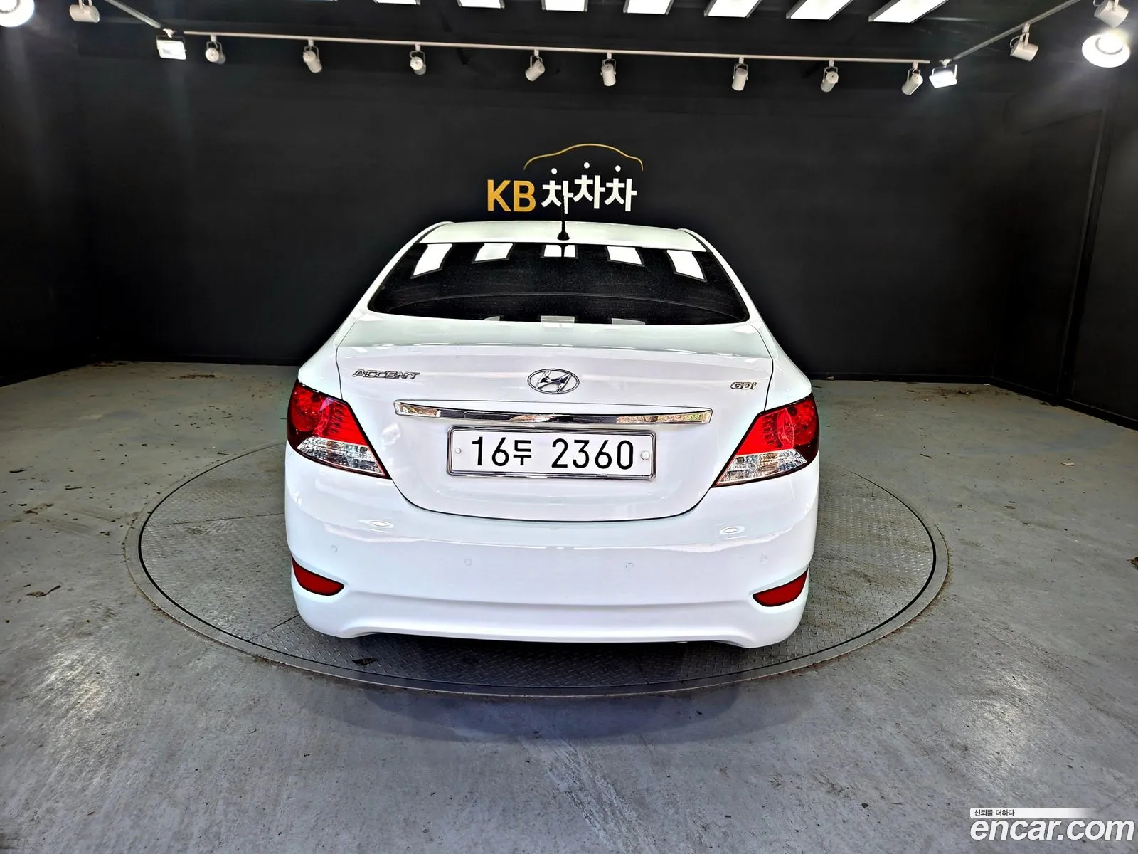 Hyundai Accent 2011 — 3