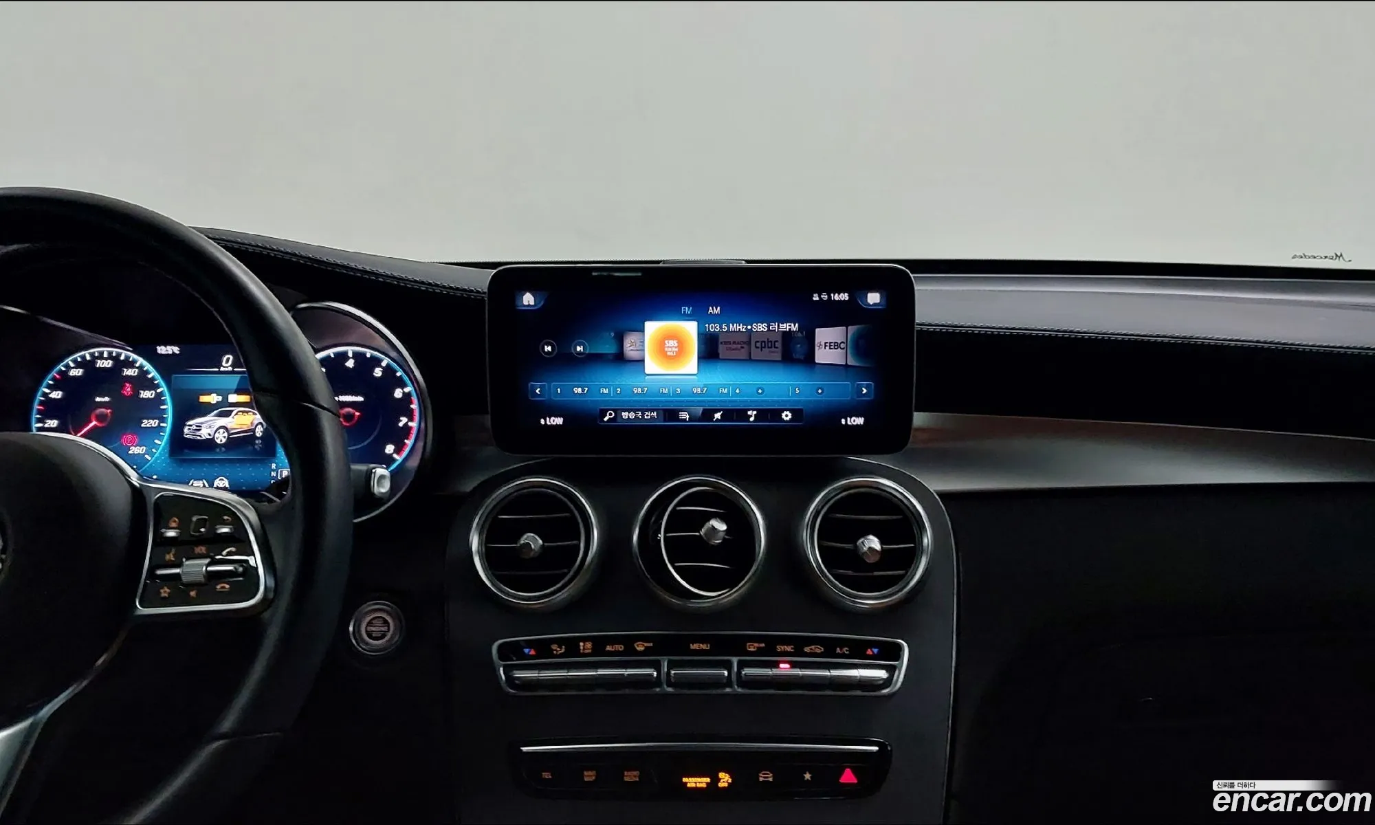 Mercedes-Benz GLC-Class X253 2023 — 13