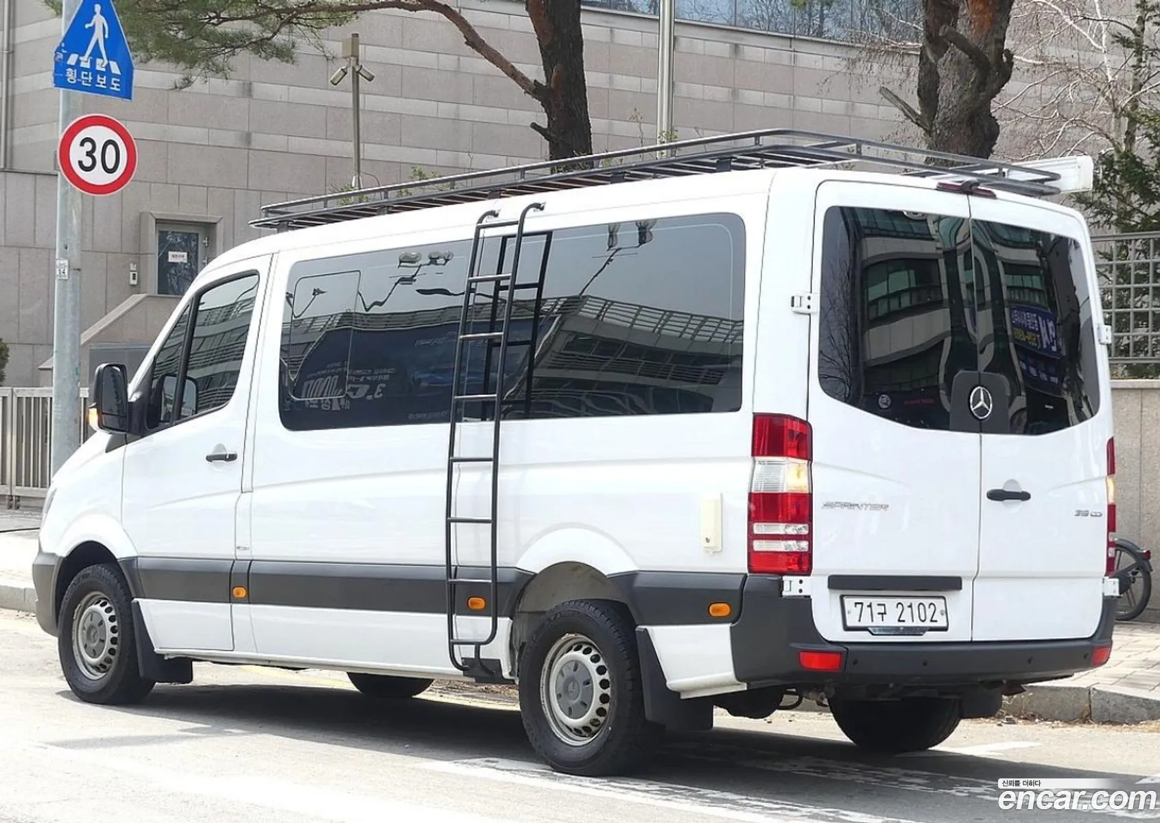 Mercedes-Benz Sprinter 2017 — 16