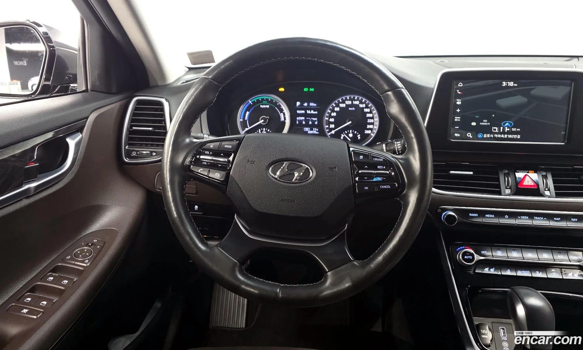 Hyundai Grandeur IG Hybrid 2017 — 3