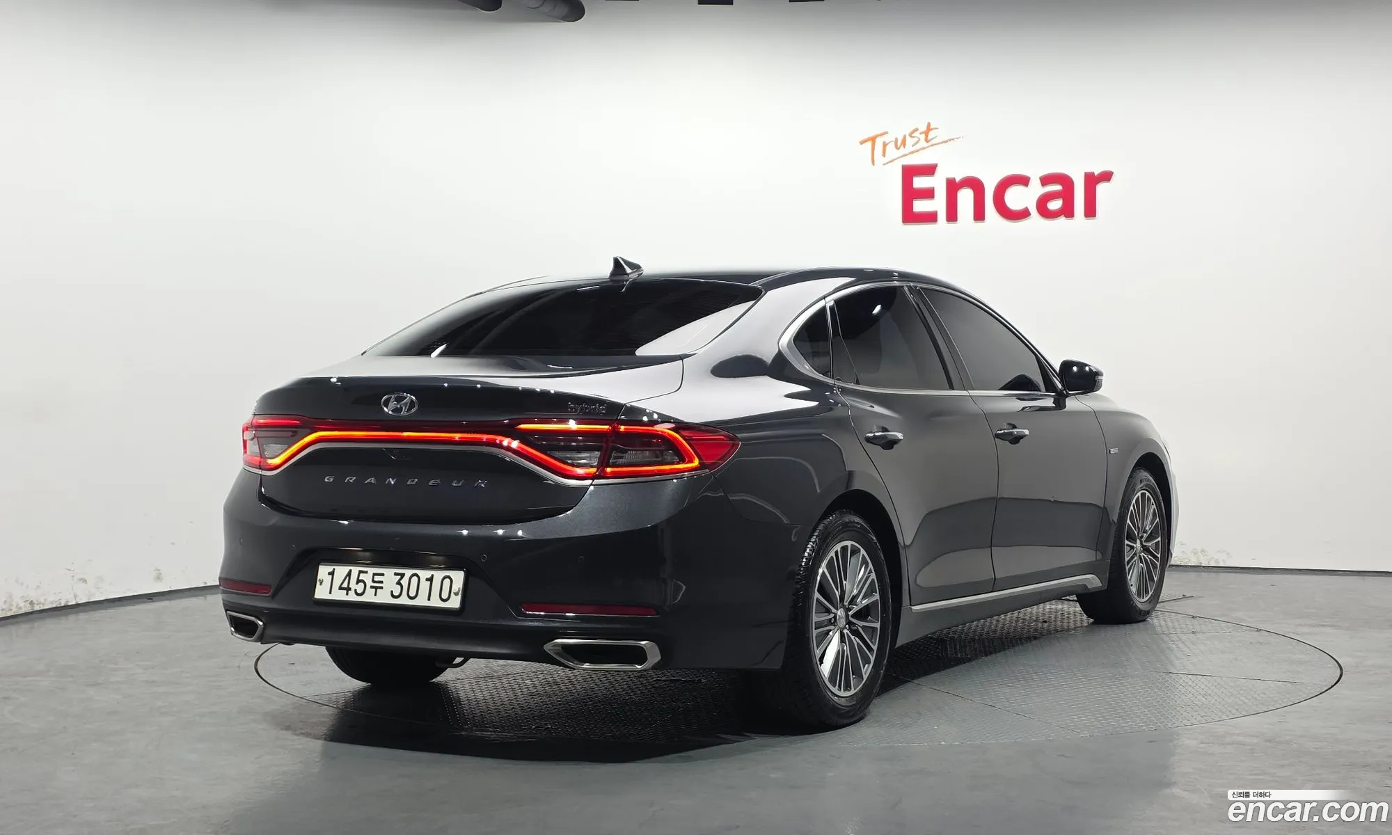 Hyundai Grandeur IG Hybrid 2017 — 26