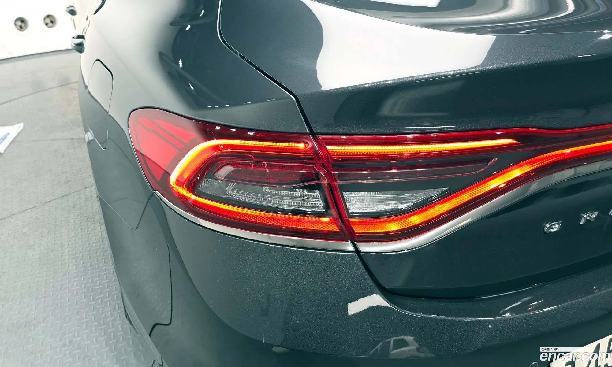 Hyundai Grandeur IG Hybrid 2017 — 28