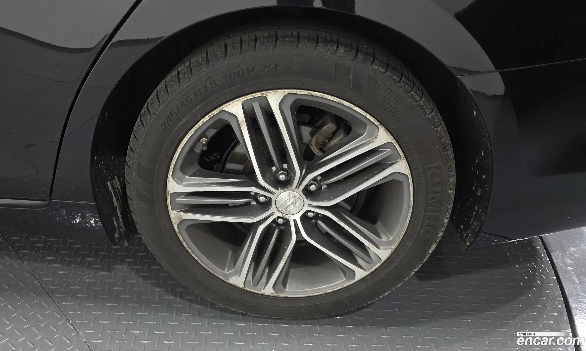 Hyundai Grandeur IG 2016 — 29