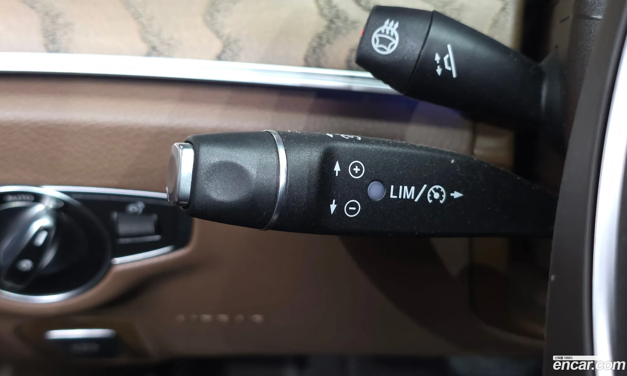 Mercedes-Benz E-Class W213 2018 WDDZF0FB9JA380875 — 8