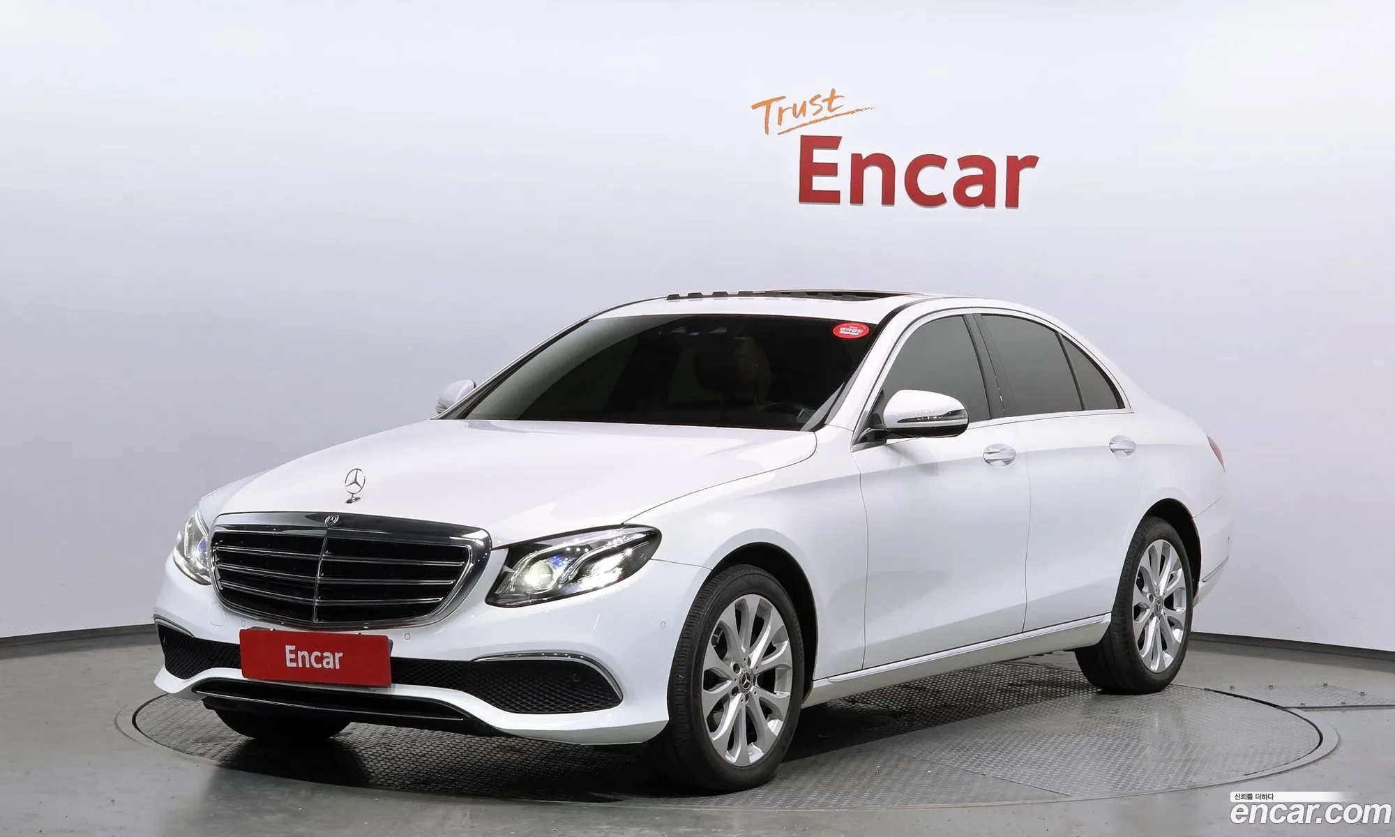 Mercedes-Benz E-Class W213 2018 WDDZF0FB9JA380875 — 5