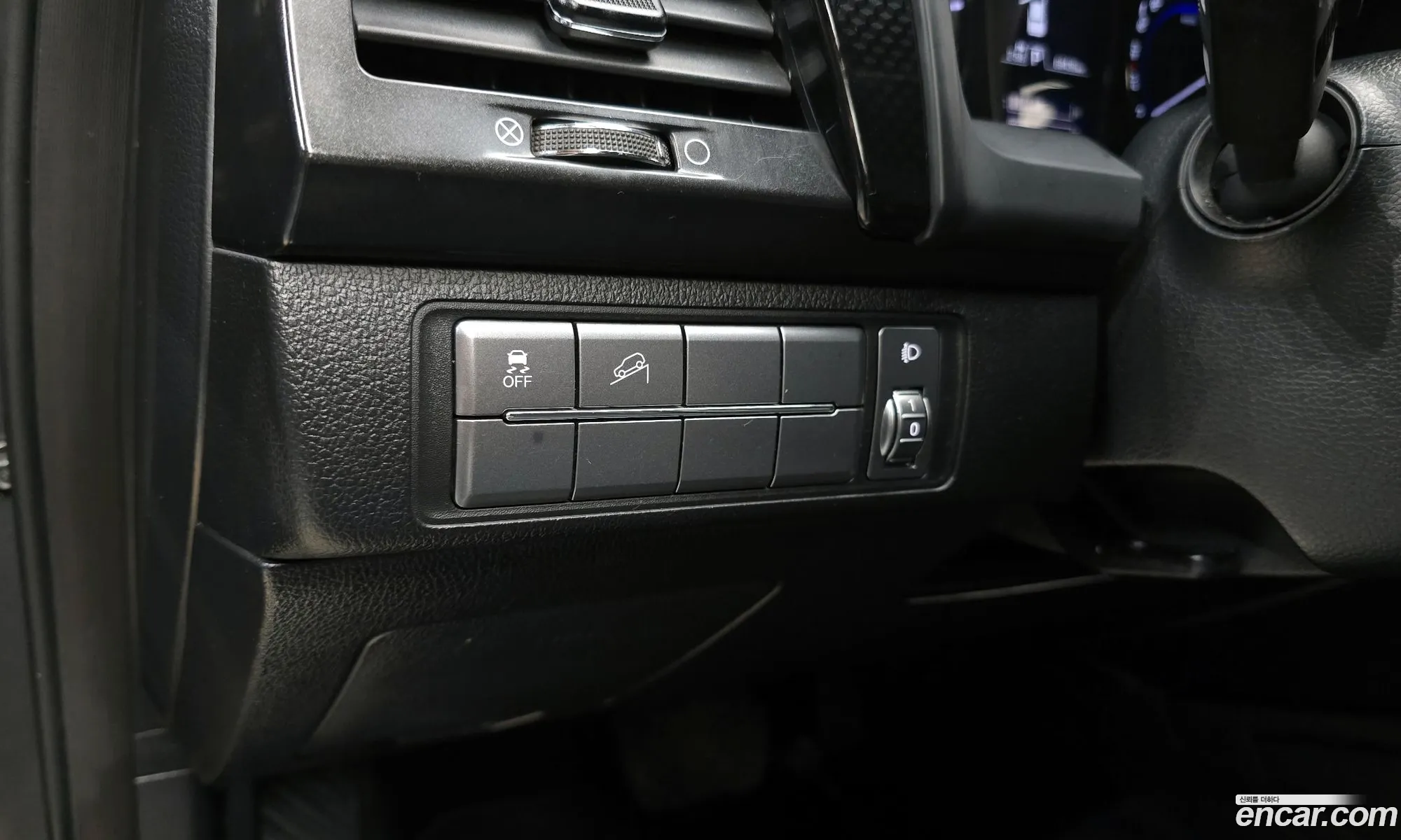 KG Mobility (SsangYong) Rexton Sports 2020 — 24