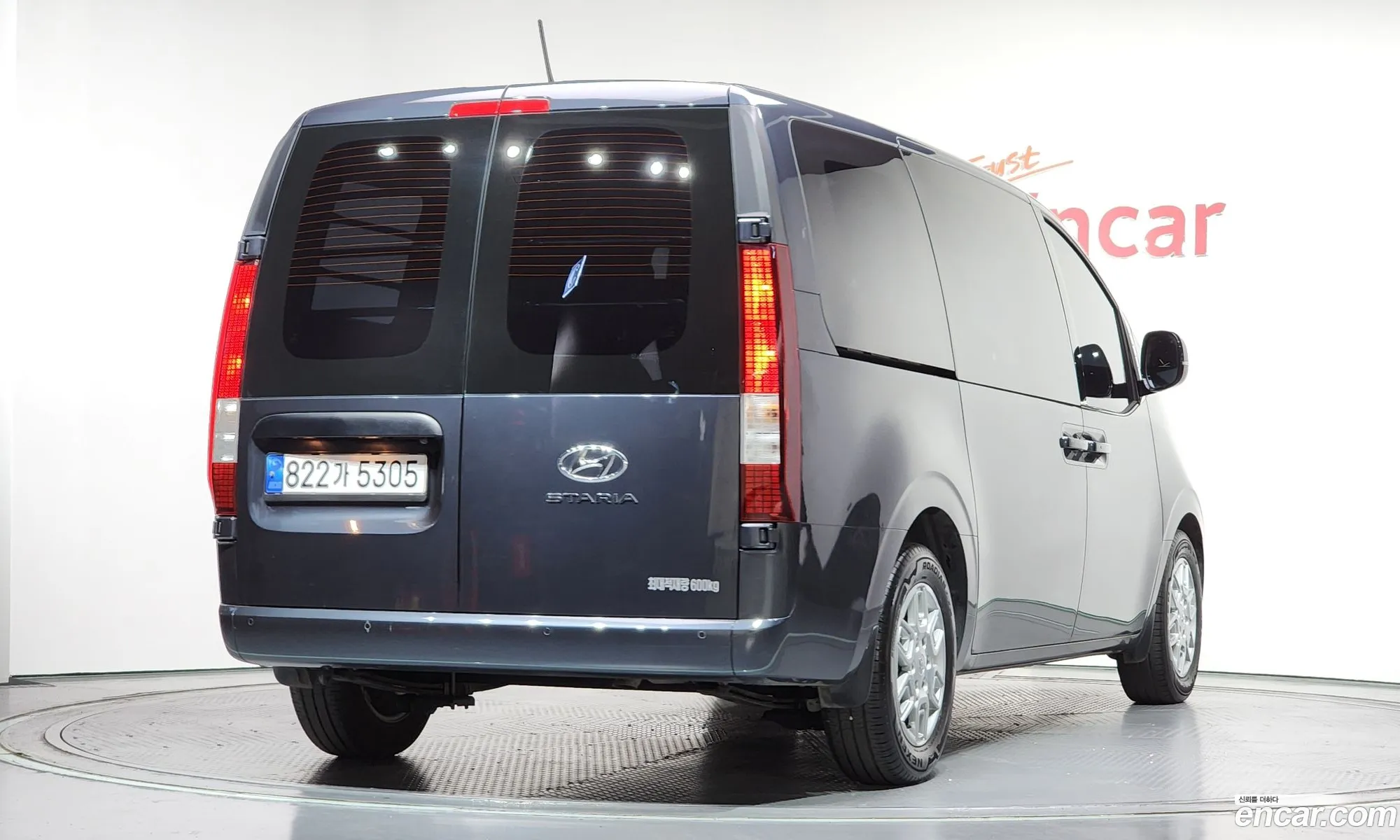 Hyundai Staria 2022 — 8