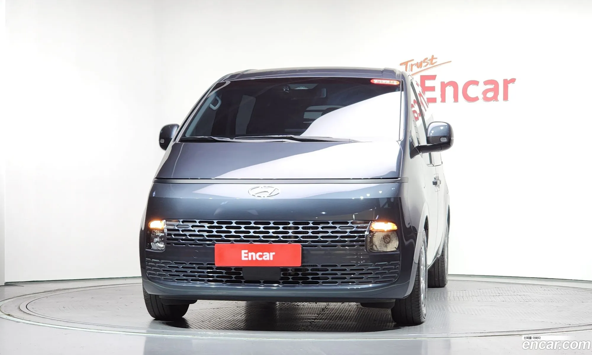 Hyundai Staria 2022 — 5
