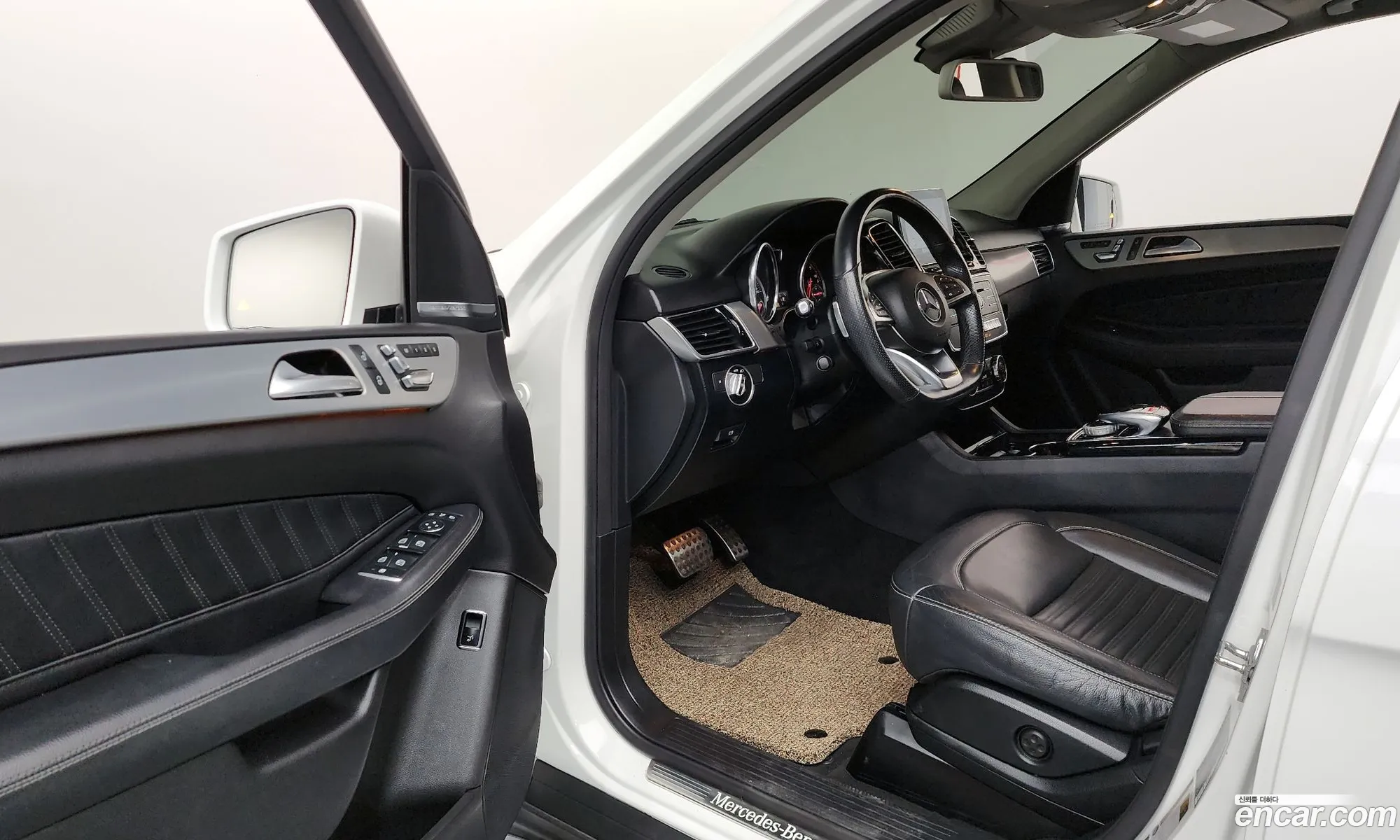 Mercedes-Benz GLE-Class W166 2018 — 14