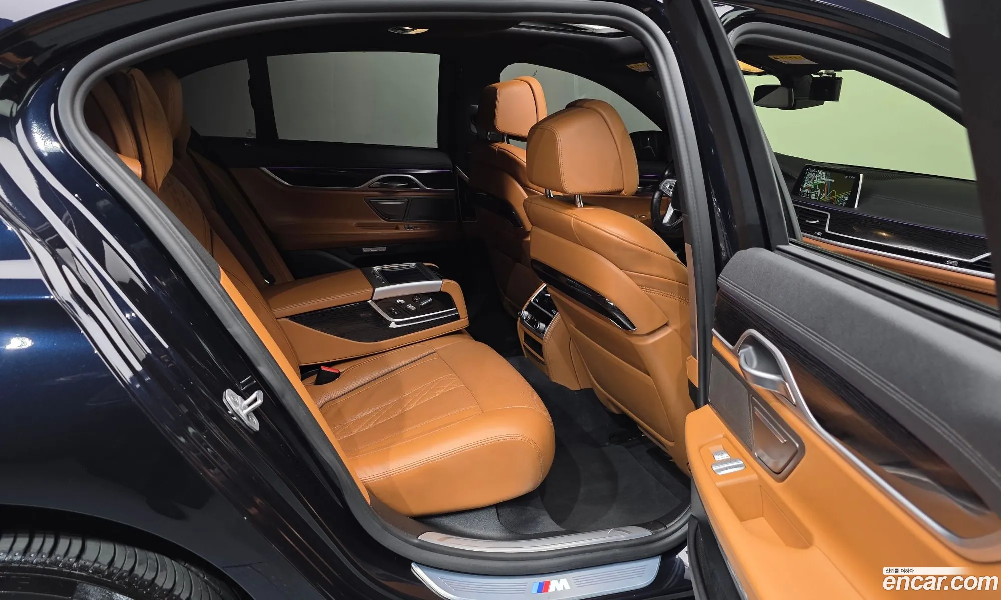 BMW 7 Series 2017 WBA7C6105JB072743 — 16