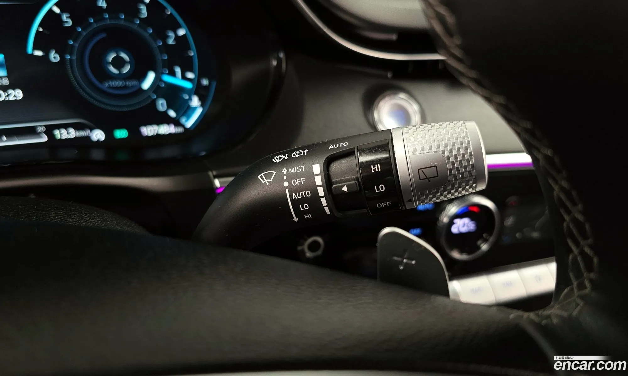 Genesis GV70 2021 — 29