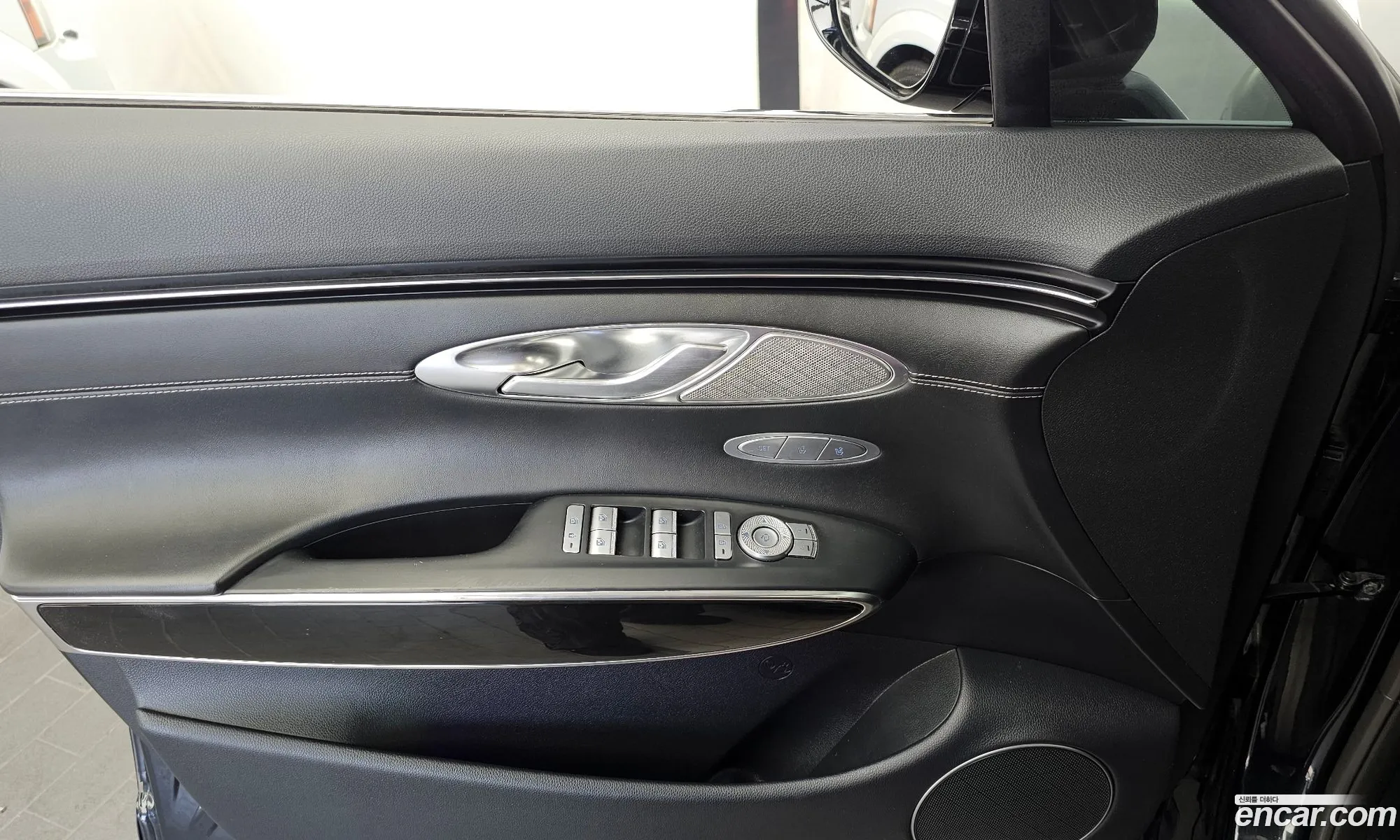 Genesis GV70 2021 — 10