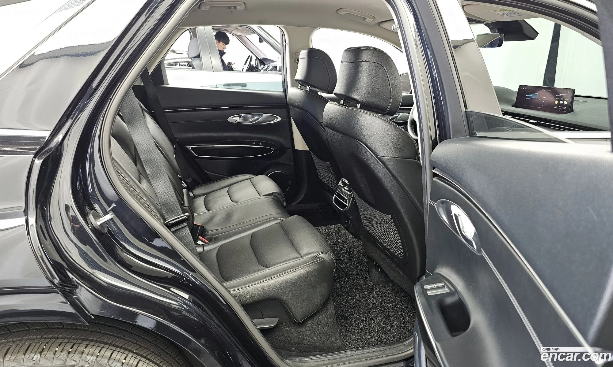 Genesis GV70 2021 — 8