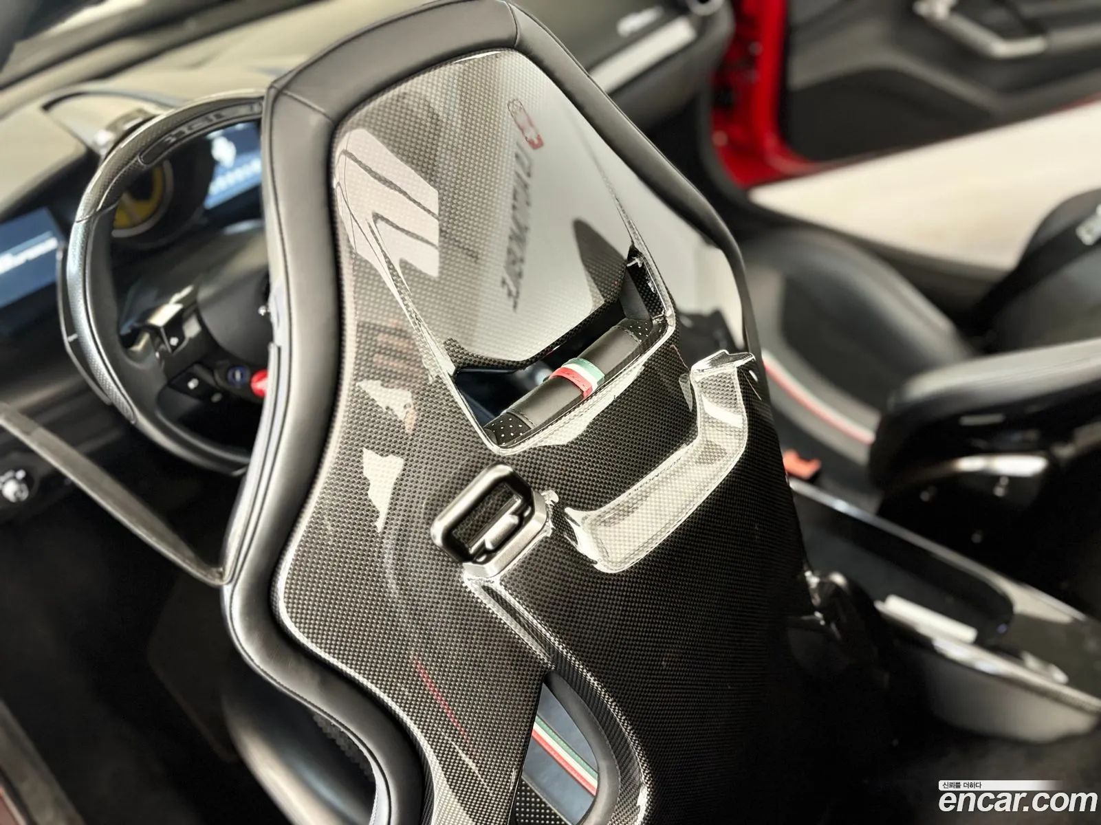 Ferrari F8 Spider 2021 — 12