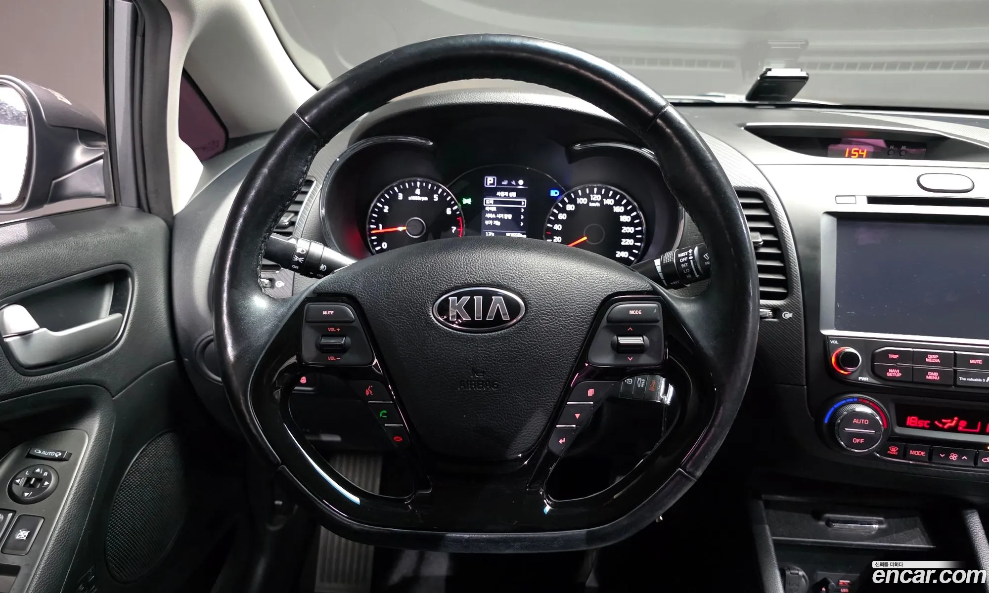 Kia K3 2016 — 17
