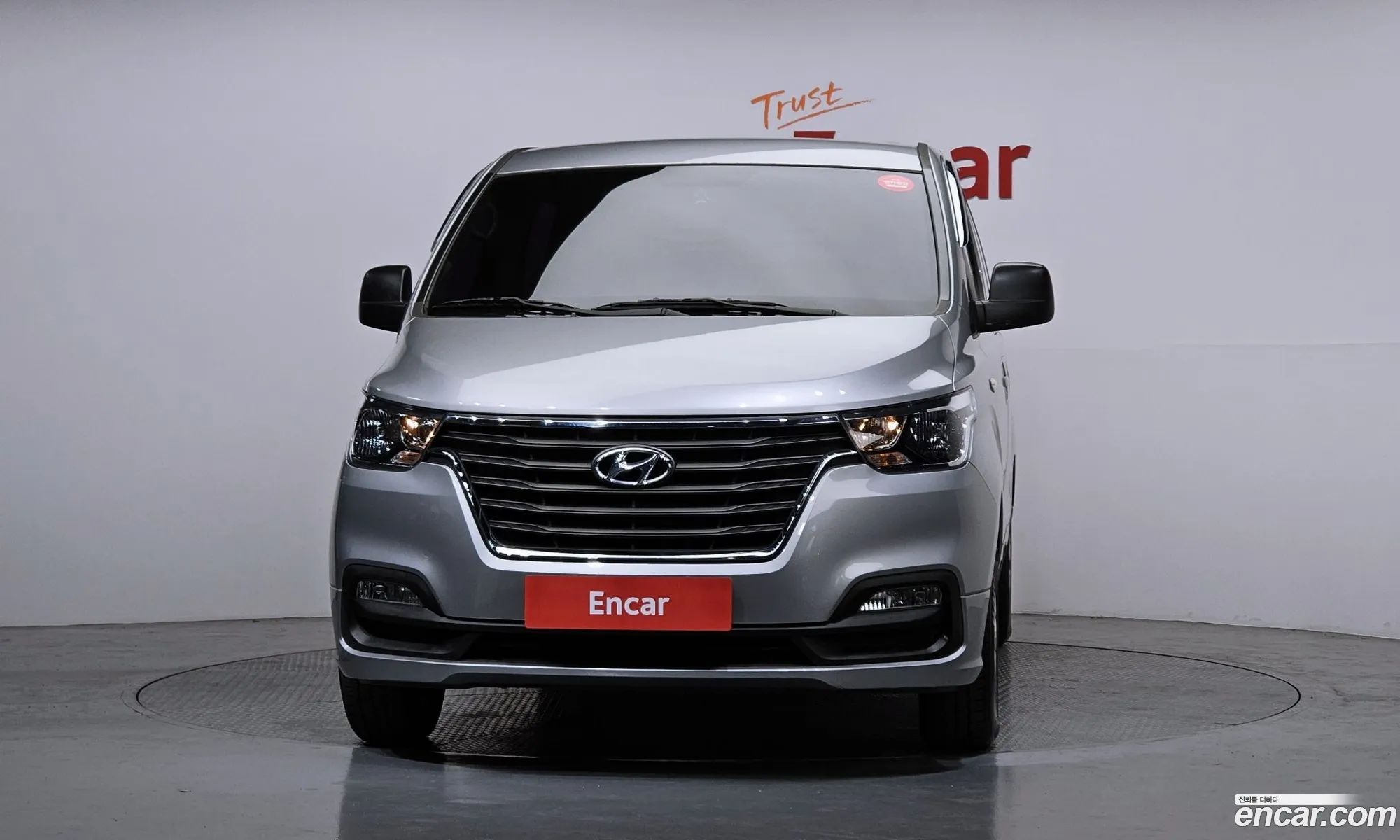 Hyundai Grand Starex 2020 — 3