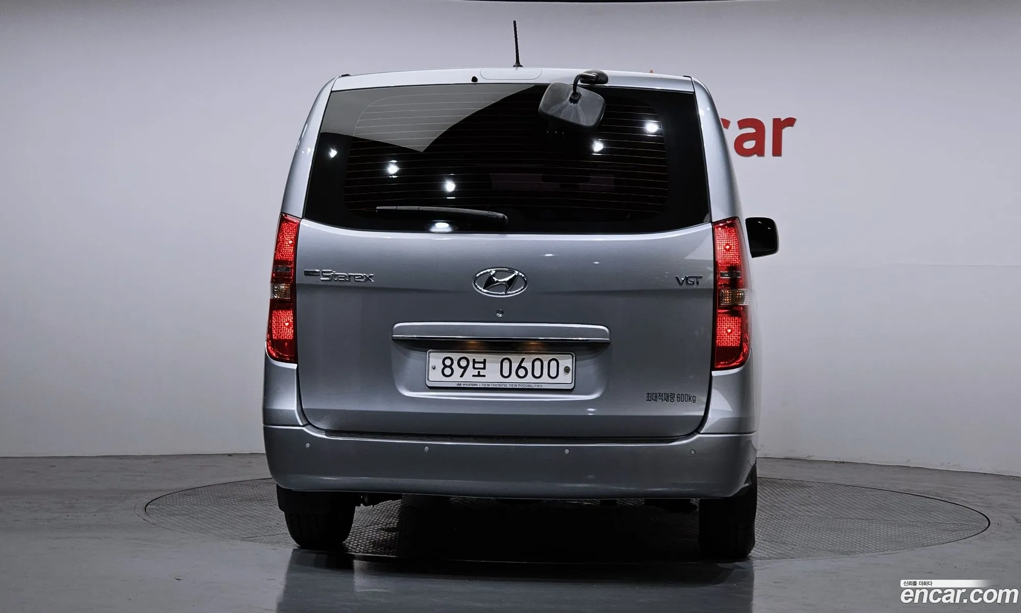 Hyundai Grand Starex 2020 — 19