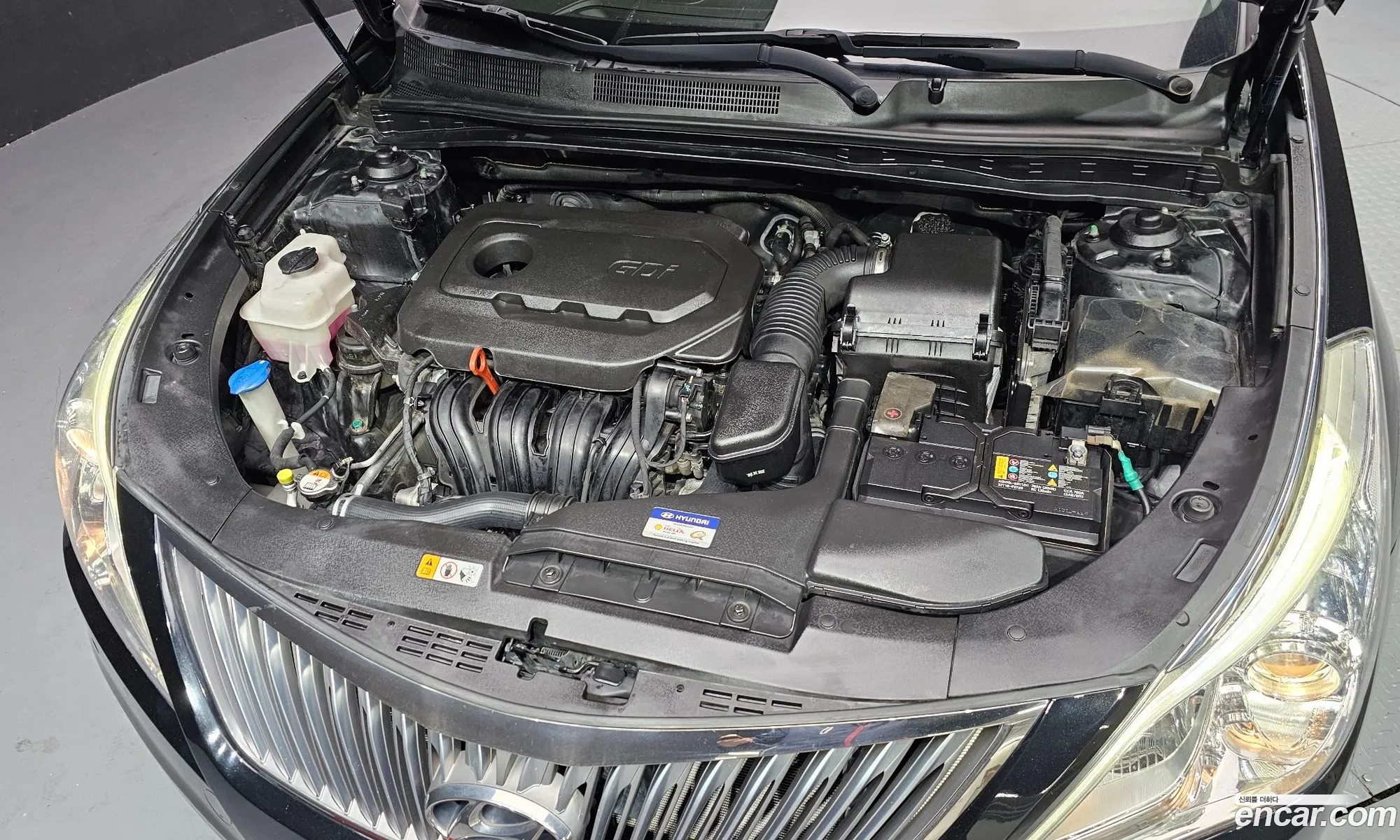 Hyundai Grandeur HG 2016 — 19