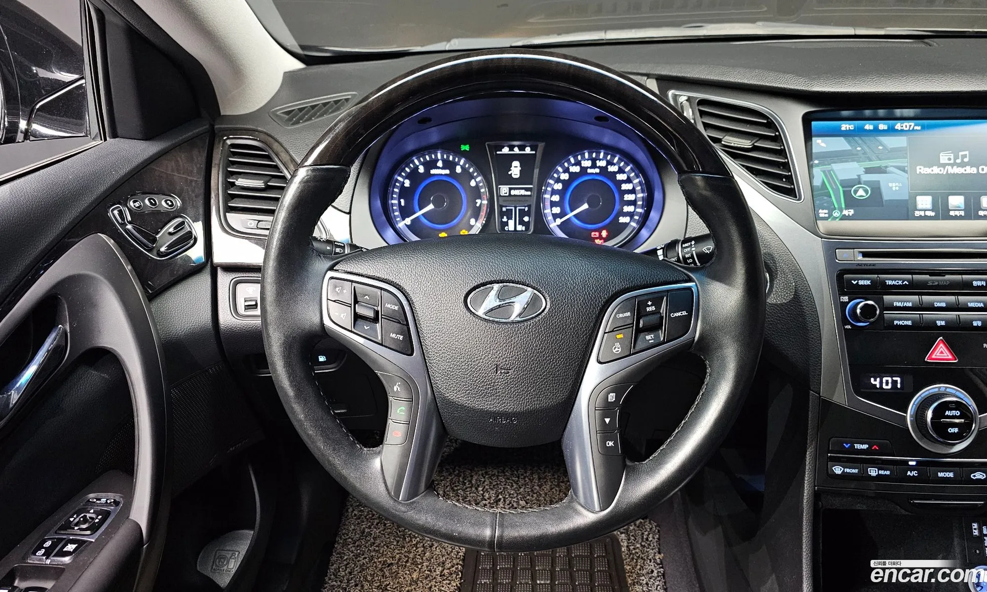 Hyundai Grandeur HG 2016 — 12