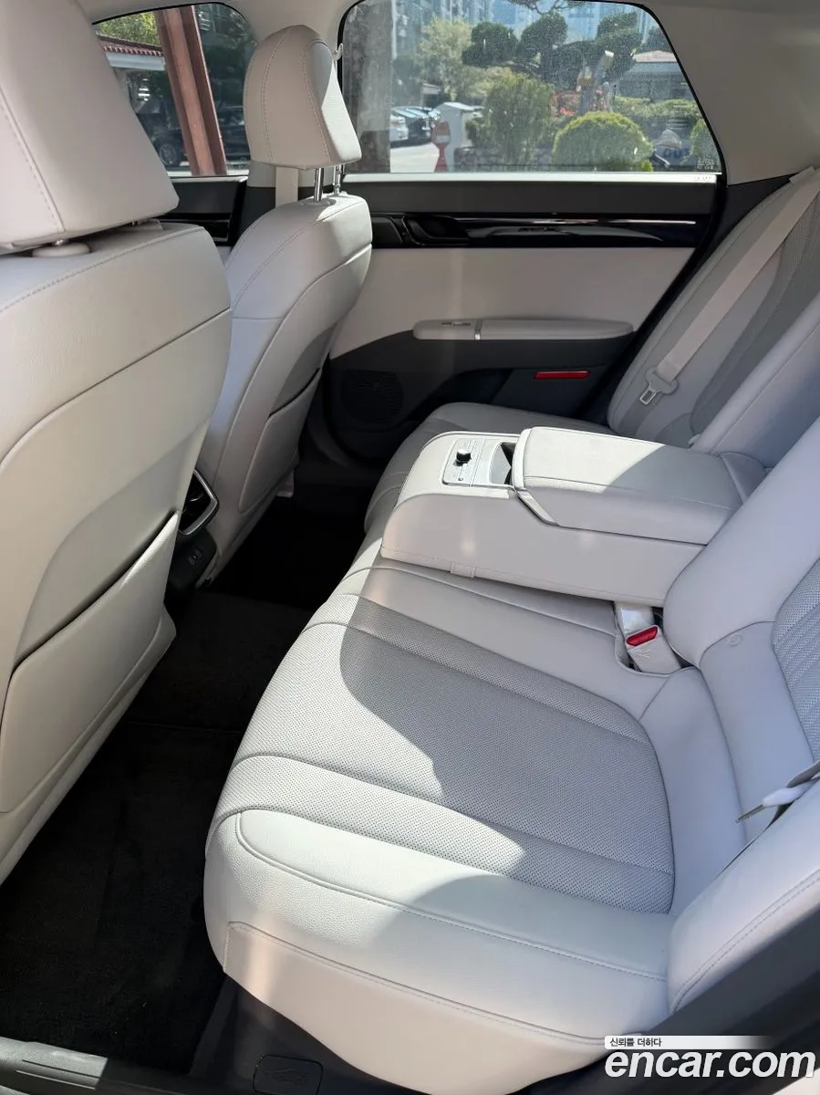 Hyundai Grandeur Hybrid 2025 — 7