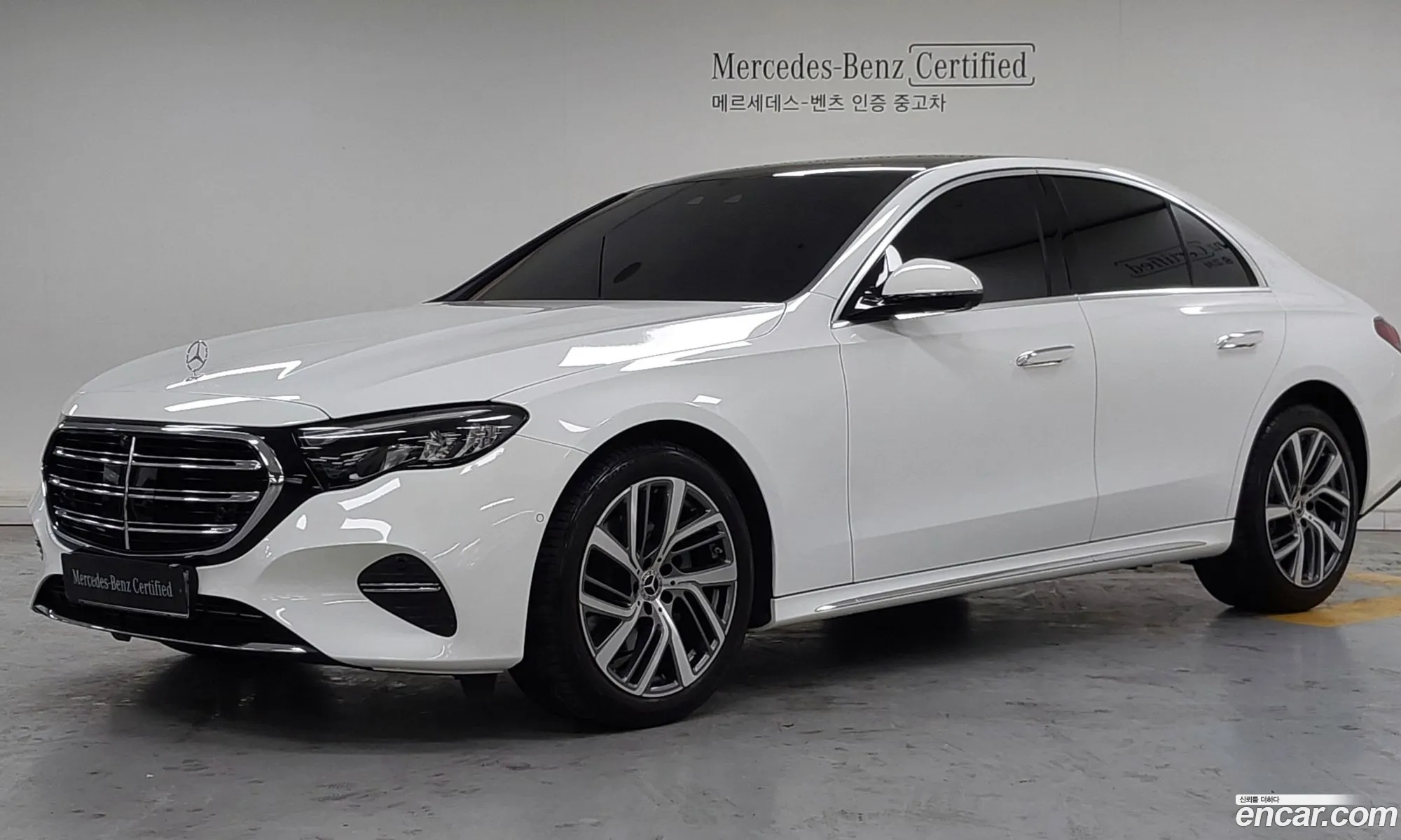 Mercedes-Benz E-Class W214 2024 — 11