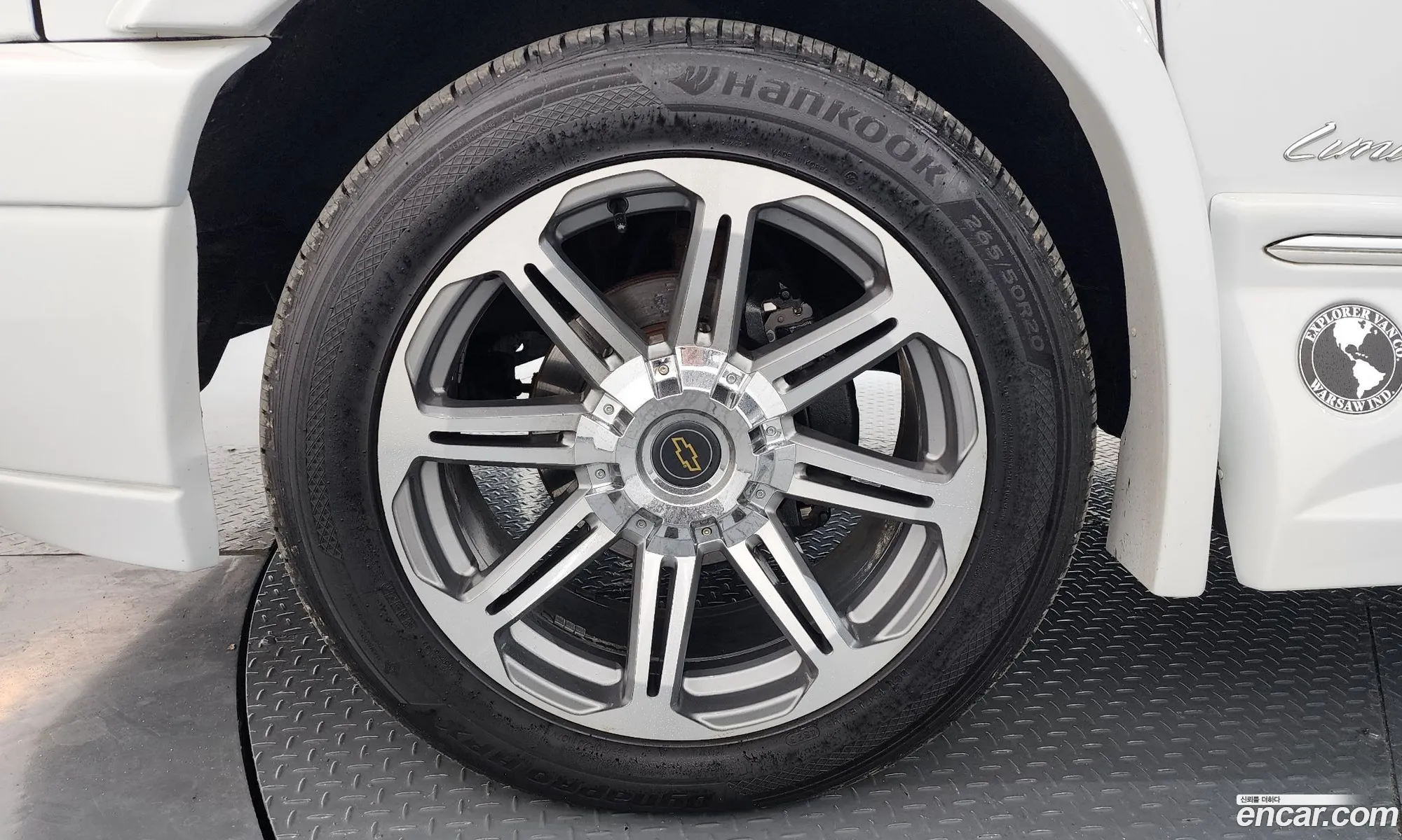 Chevrolet Express Van 2017 1GCWGBFG5H1136619 — 2