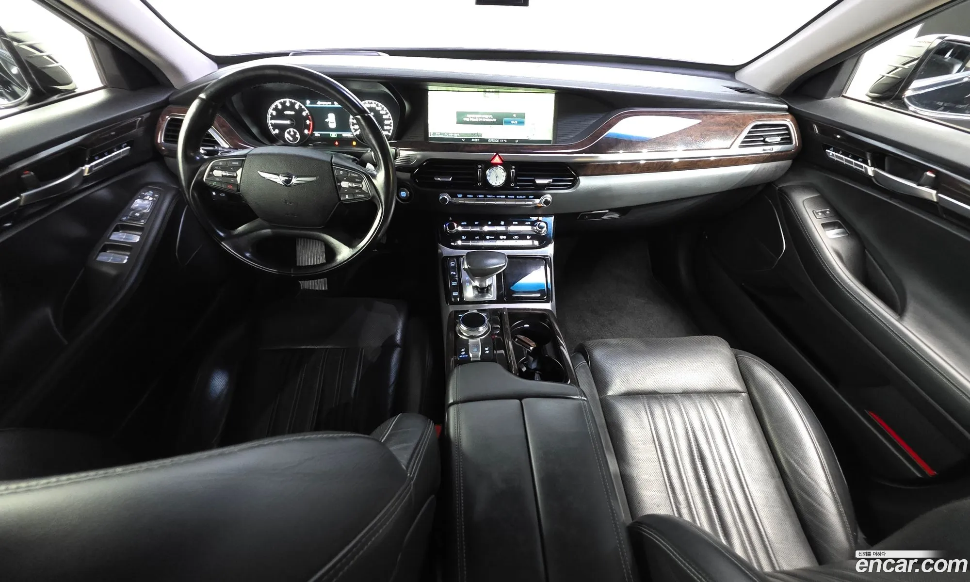 Genesis EQ900 2016 — 20