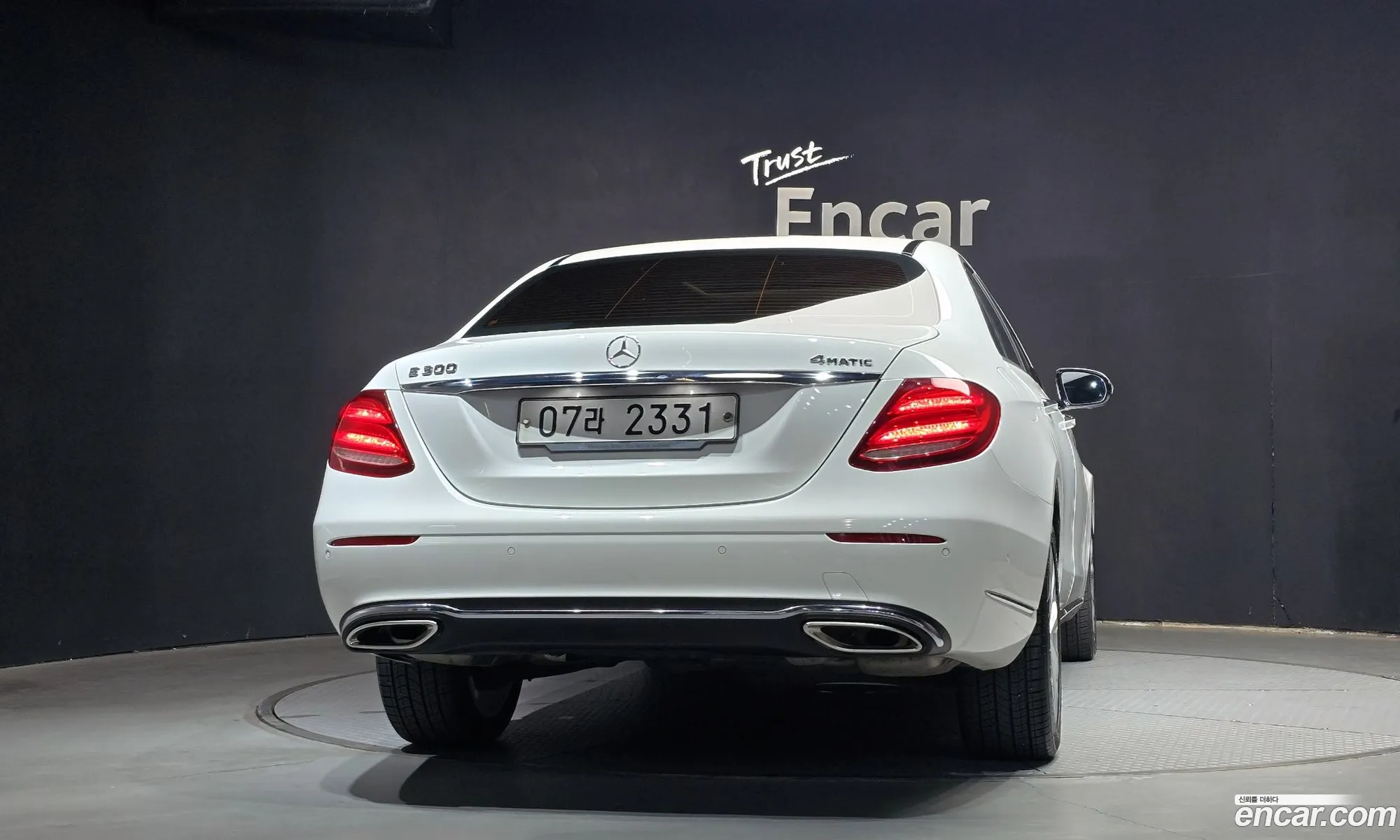 Mercedes-Benz E-Class W213 2018 WDDZF4KB6JA410010 — 11