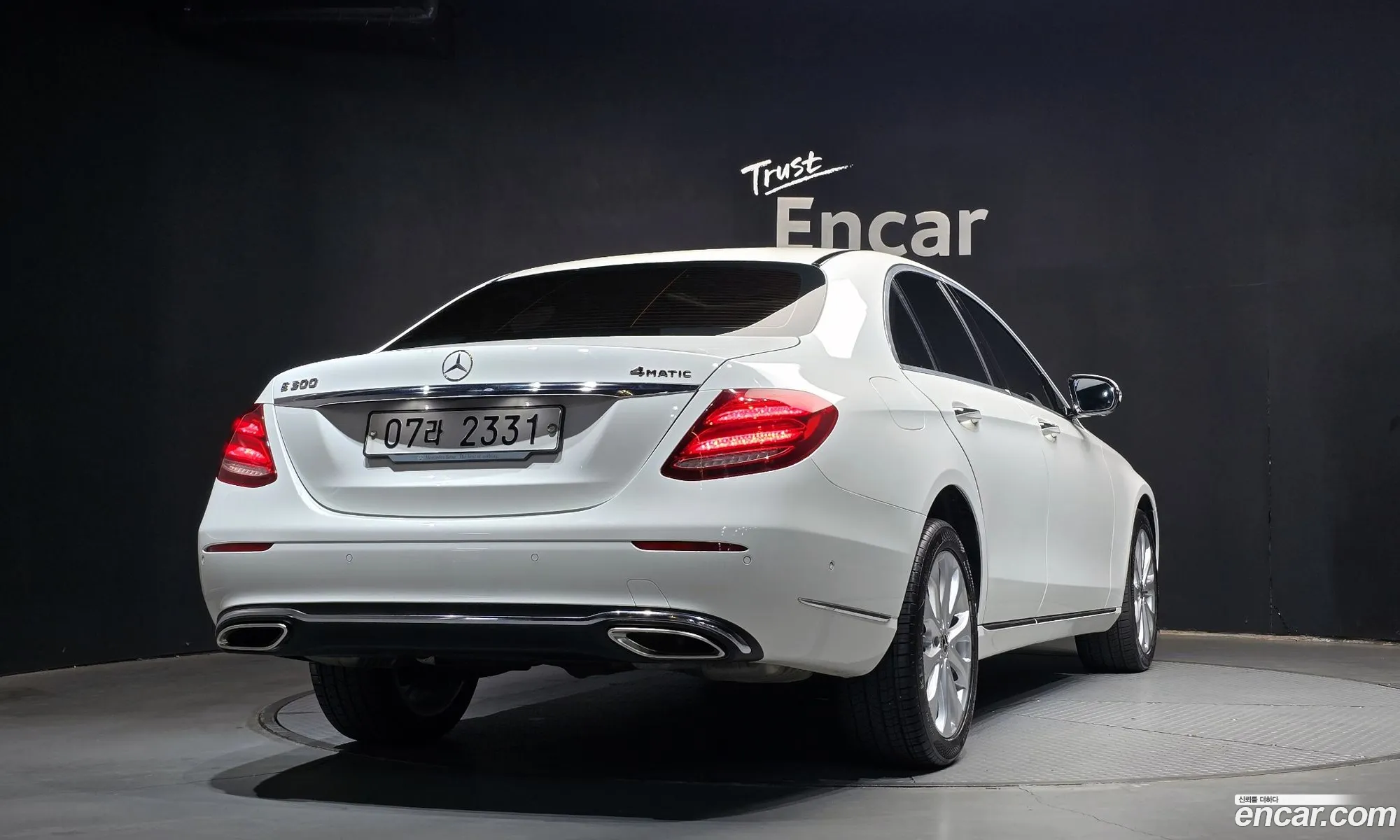 Mercedes-Benz E-Class W213 2018 WDDZF4KB6JA410010 — 16