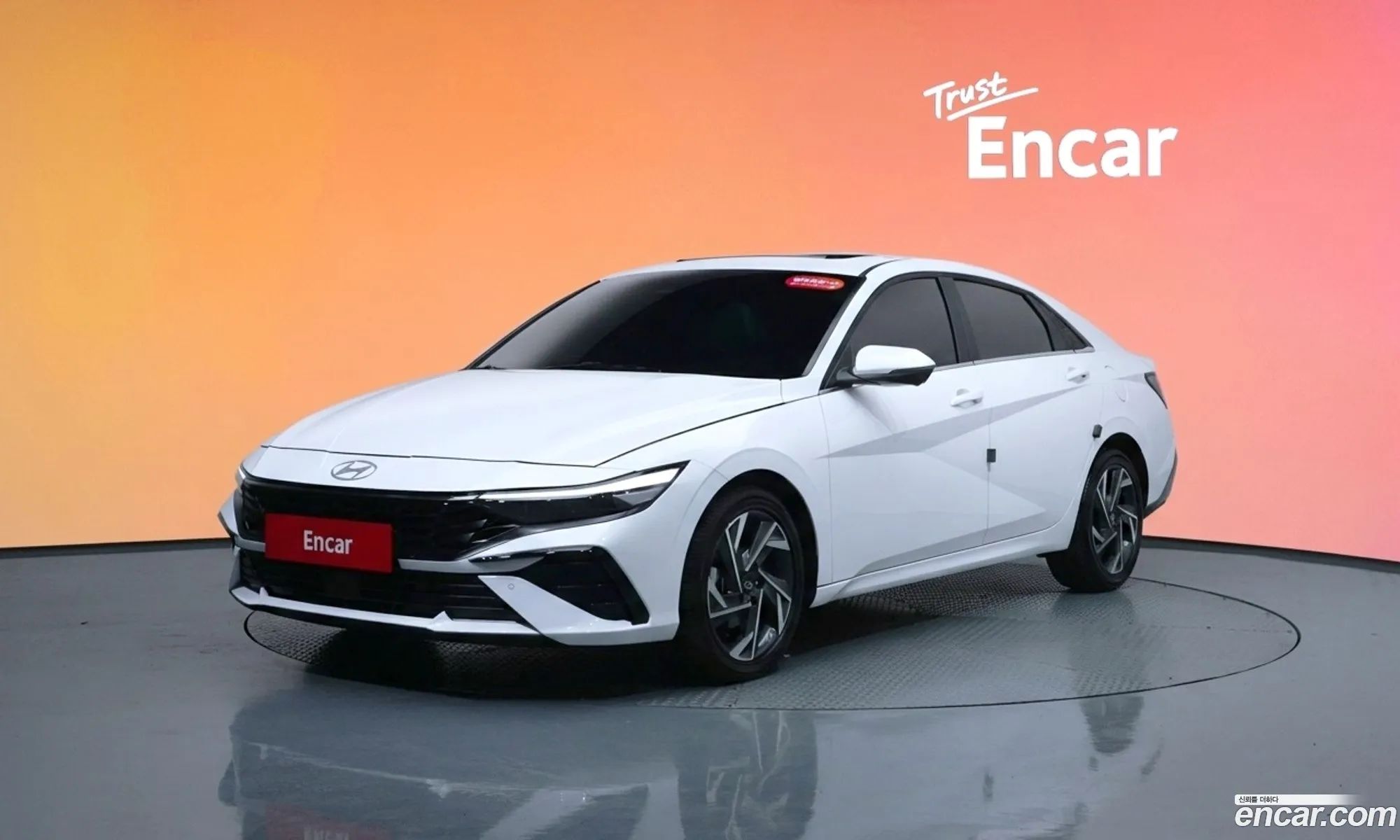 Hyundai Elantra 2024 — 3