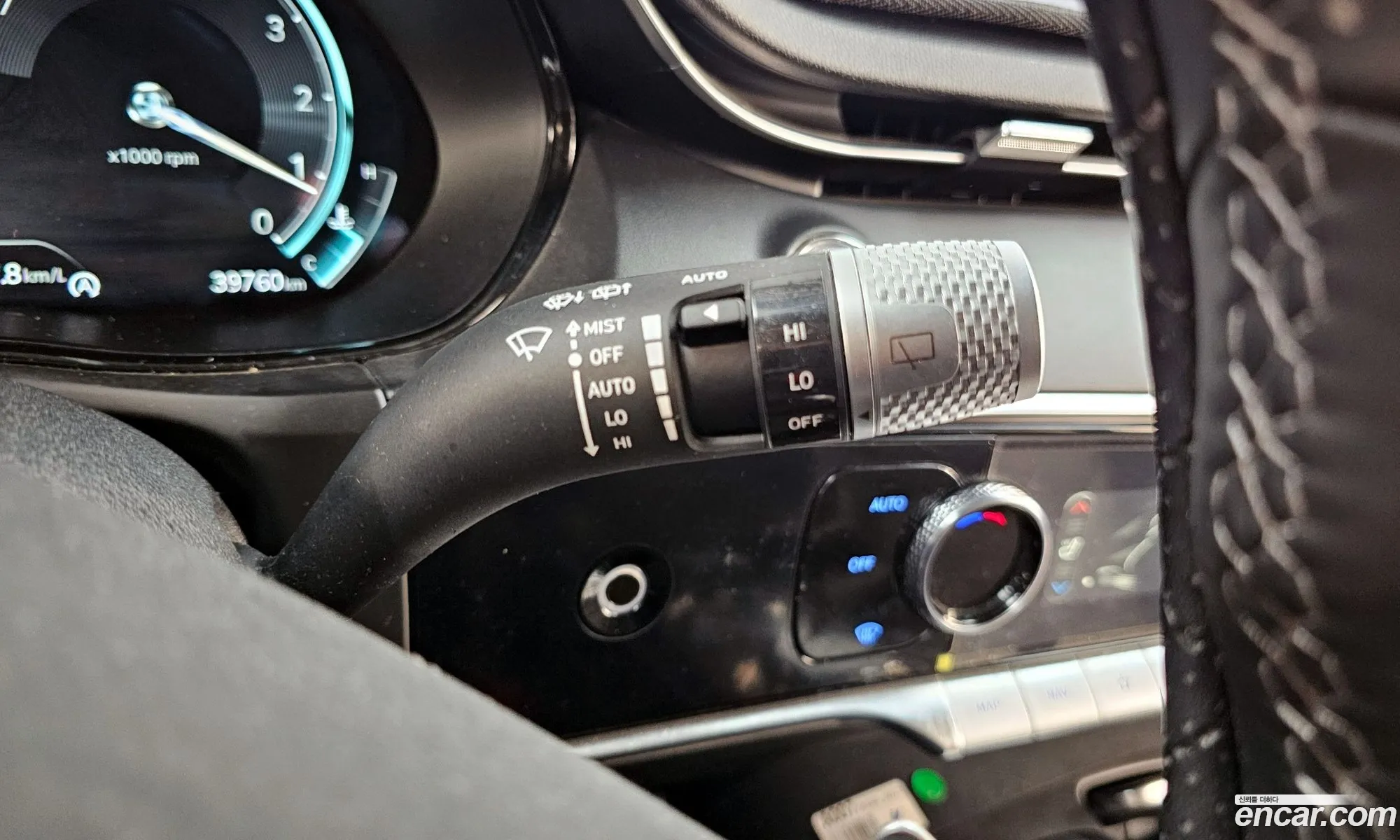 Genesis GV70 2022 — 27