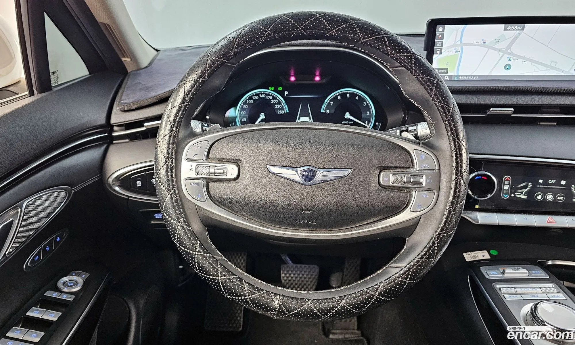 Genesis GV70 2022 — 26