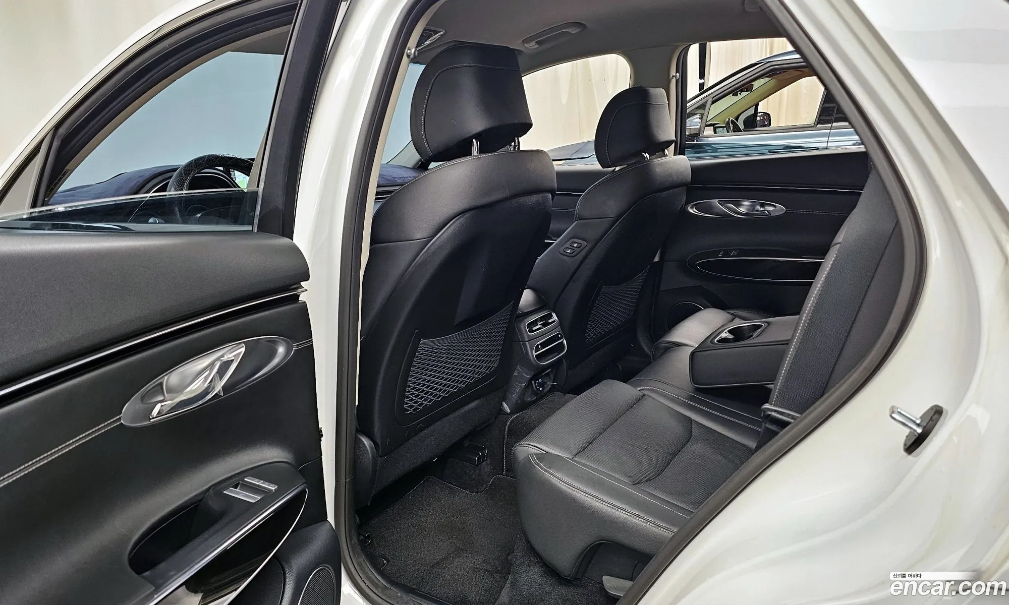 Genesis GV70 2022 — 13