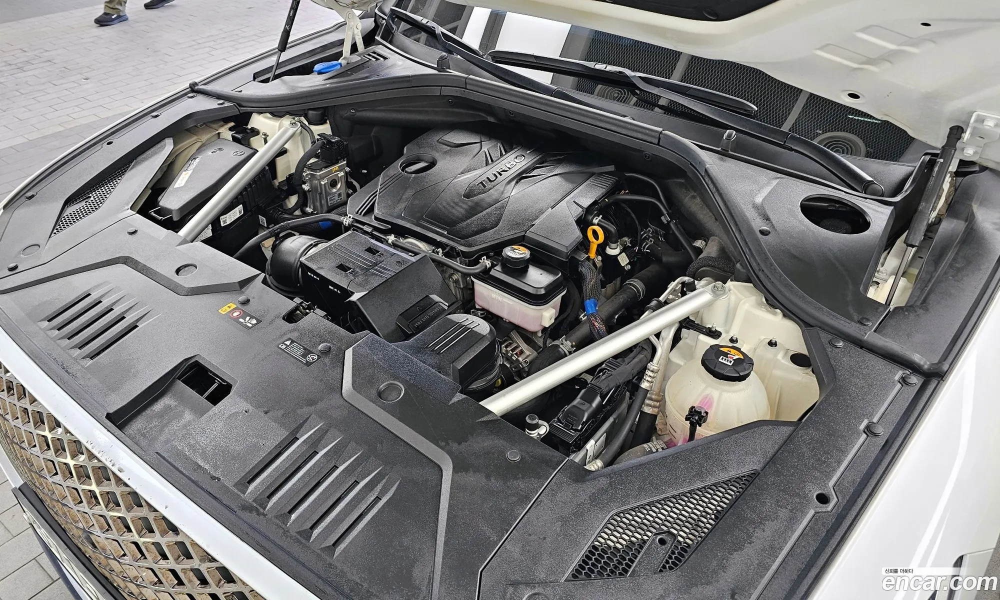 Genesis GV70 2022 — 12
