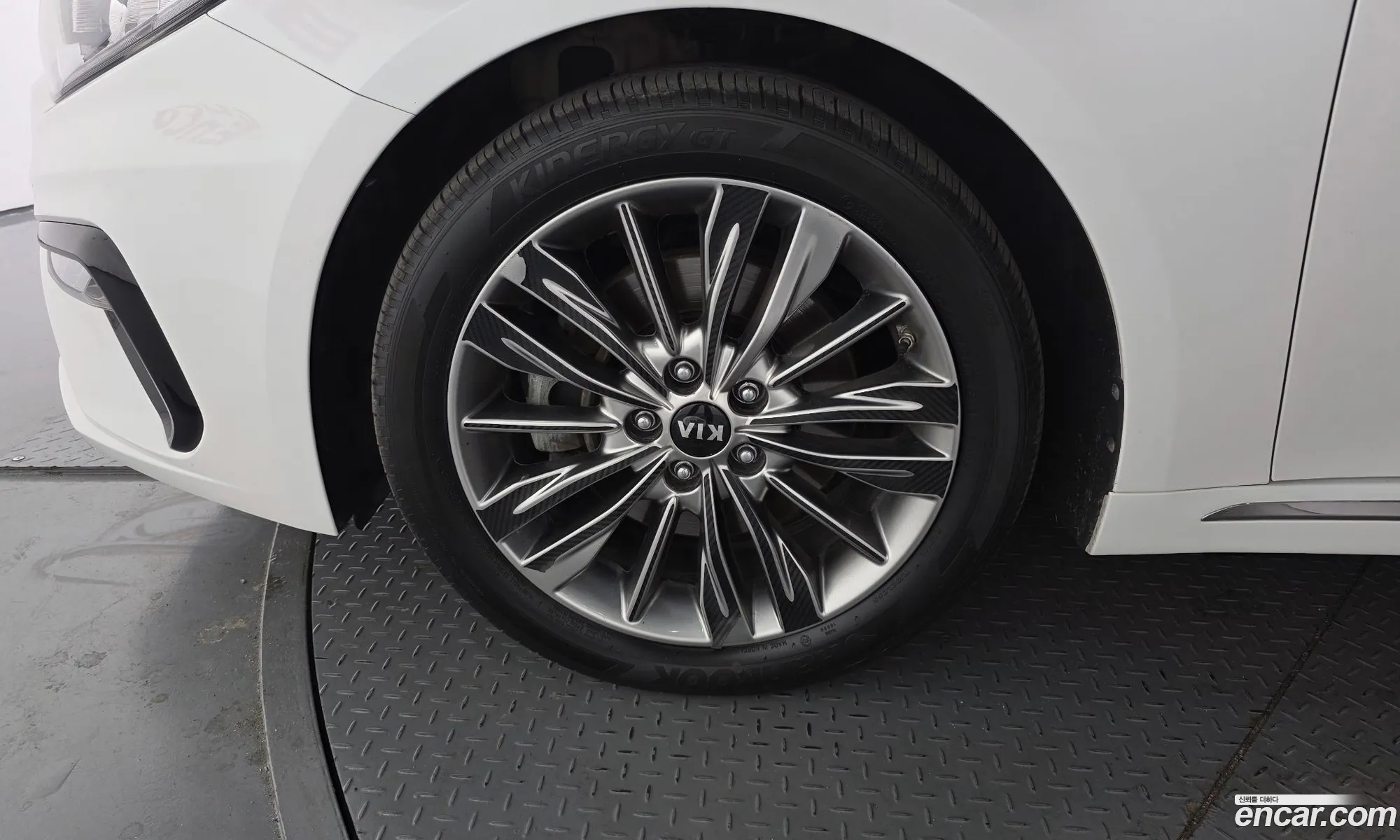 Kia K5 2018 — 21