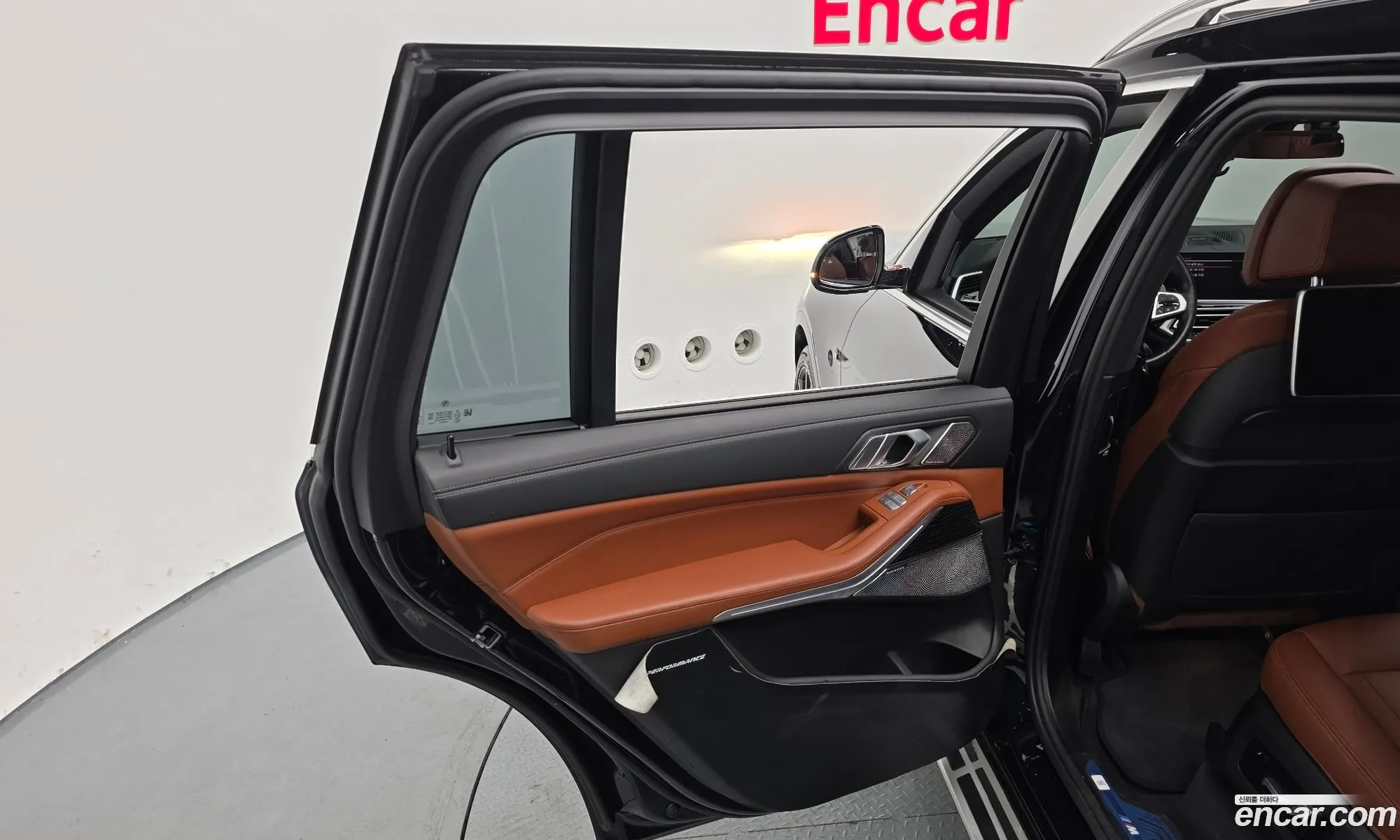 BMW X7 2021 WBATB4108M9H16417 — 13