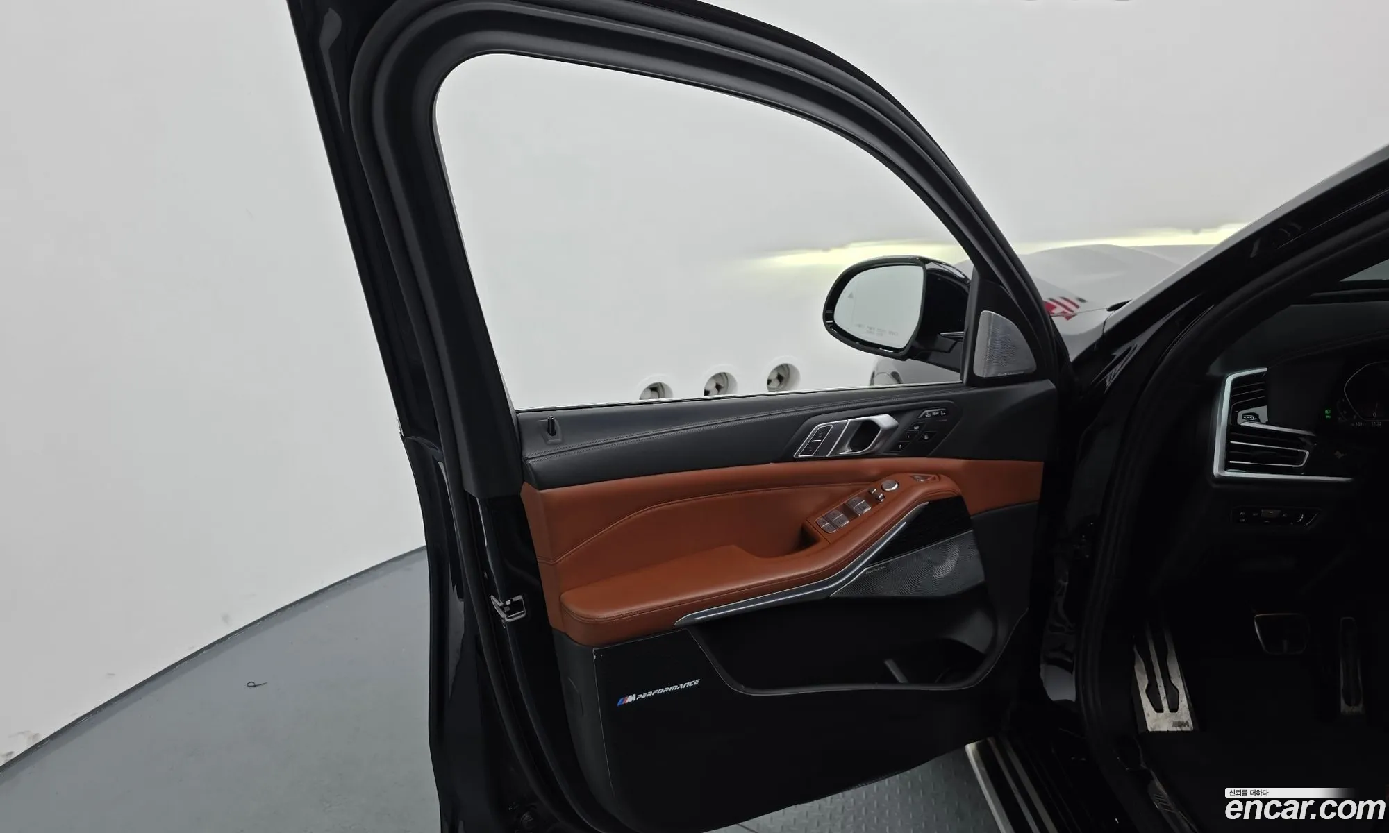 BMW X7 2021 WBATB4108M9H16417 — 36