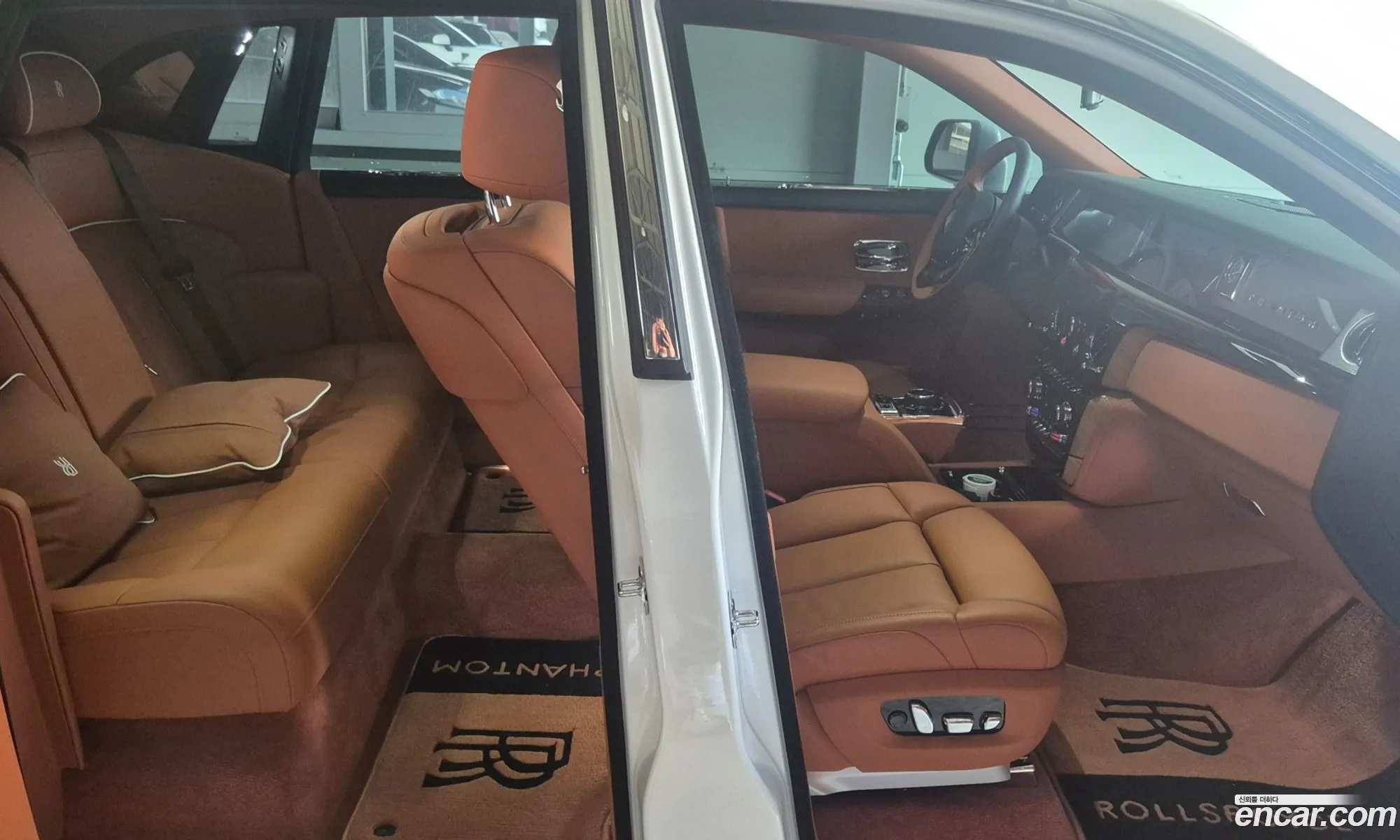 Rolls-Royce Phantom 2025 — 8