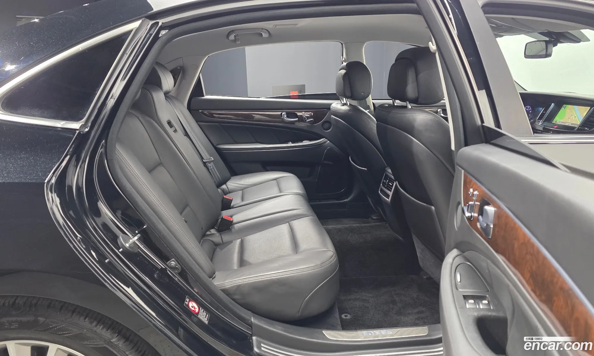 Hyundai Equus 2014 — 15