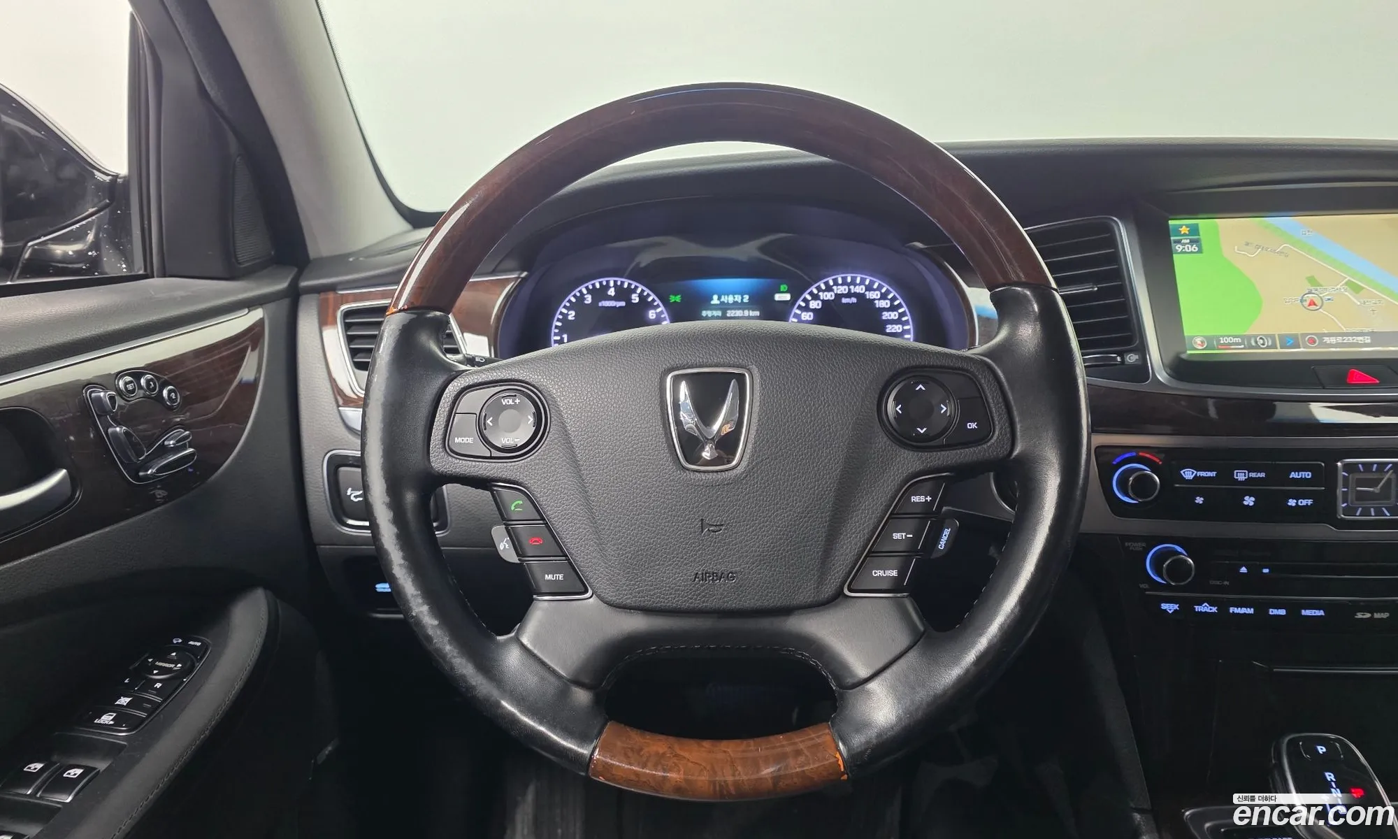 Hyundai Equus 2014 — 4