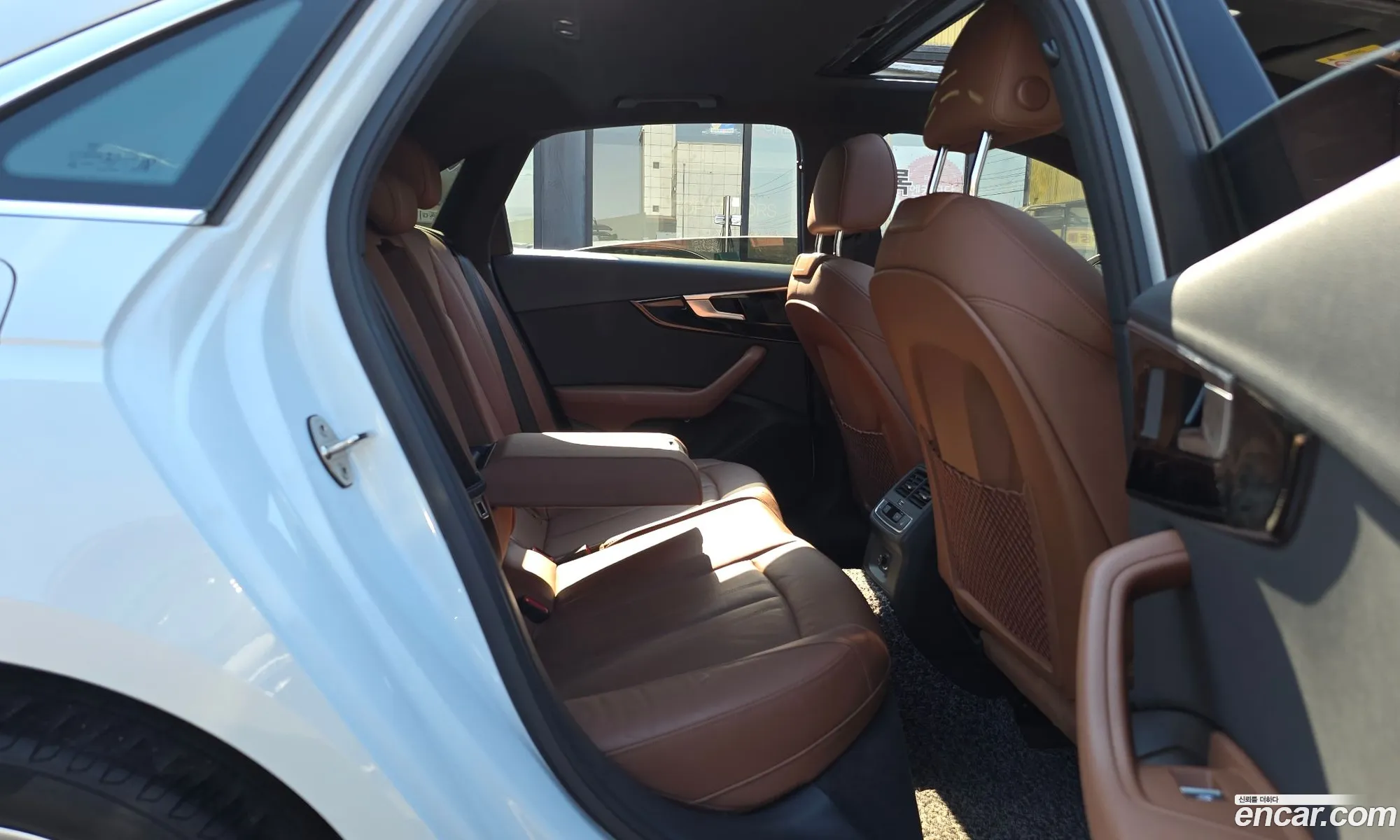 Audi A4 2021 WAUZZZF46MN000487 — 17