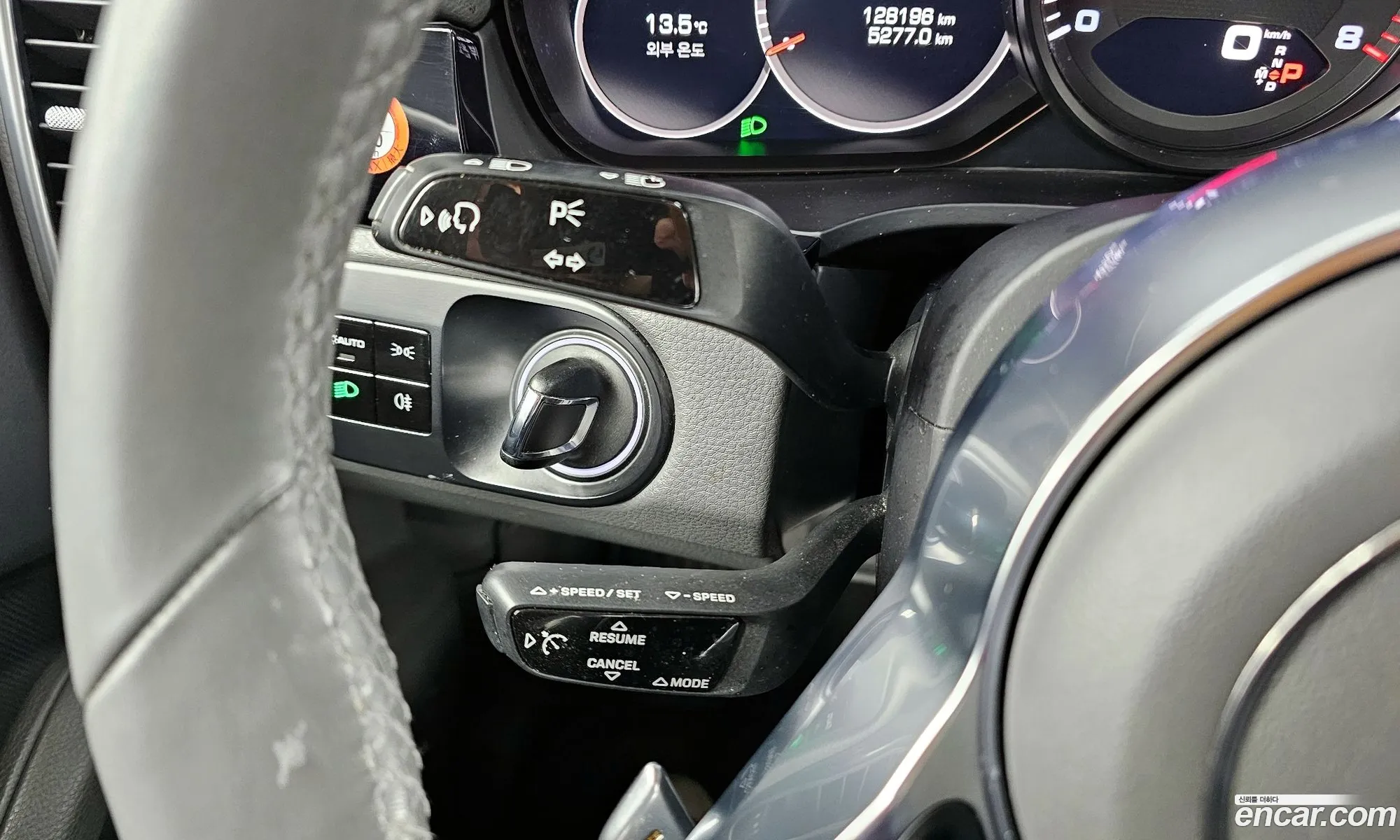 Porsche Cayenne 2019 WP1AA29Y6KDA23556 — 32