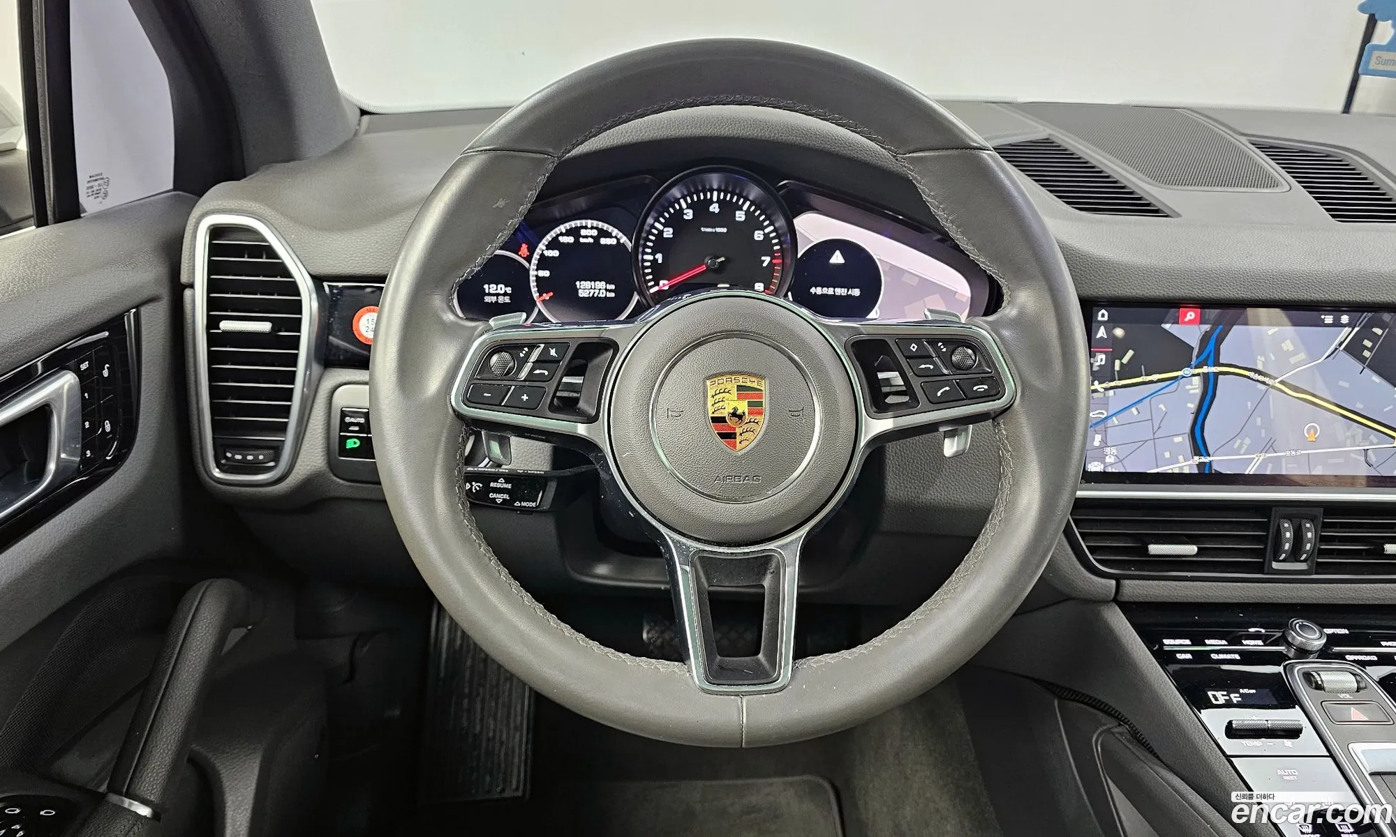 Porsche Cayenne 2019 WP1AA29Y6KDA23556 — 25